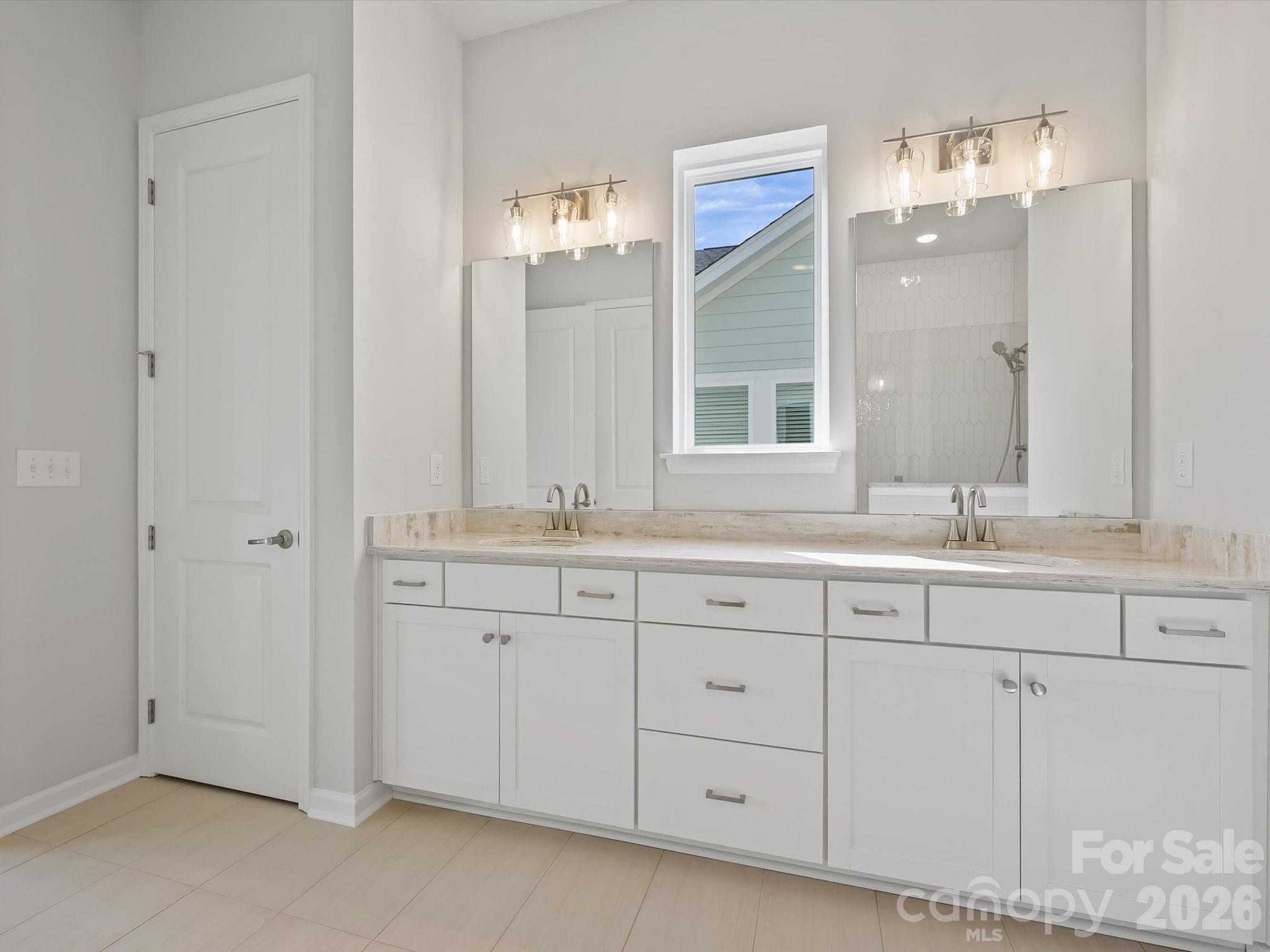 1015 Fen Lane Property Photo 25