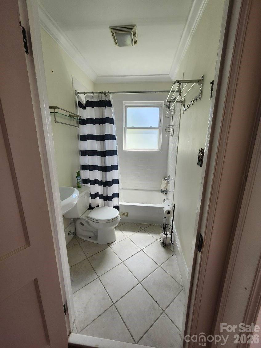 907 Edgewood Circle Property Photo 19