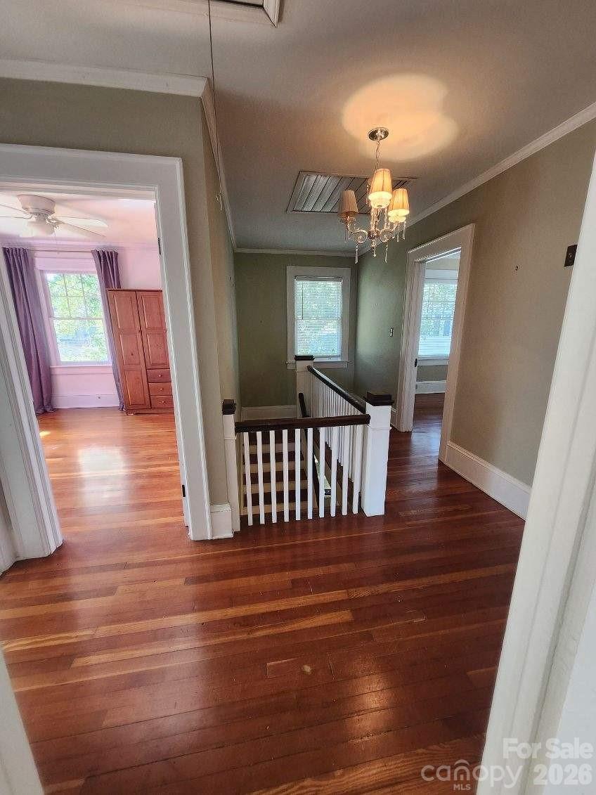 907 Edgewood Circle Property Photo 22
