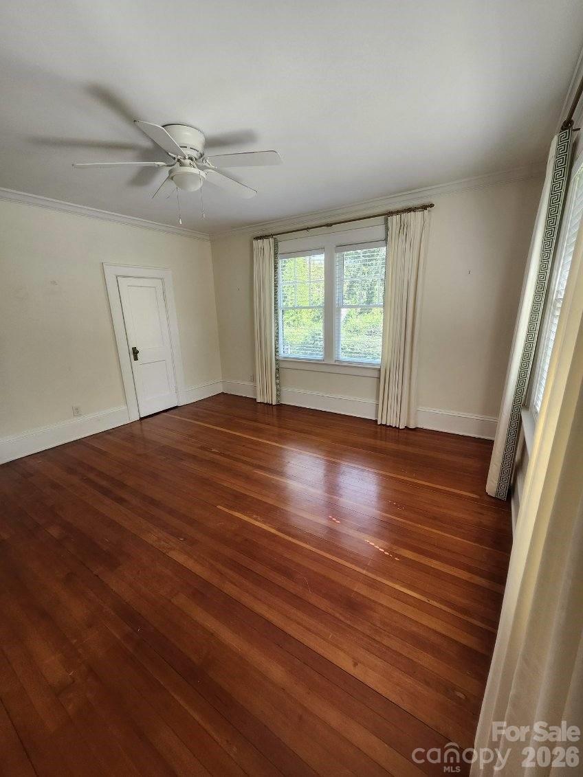 907 Edgewood Circle Property Photo 24
