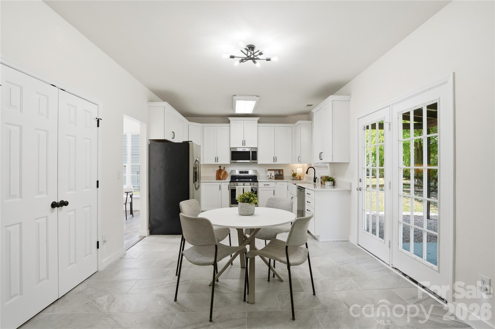 126 Matlen Drive Property Photo 11