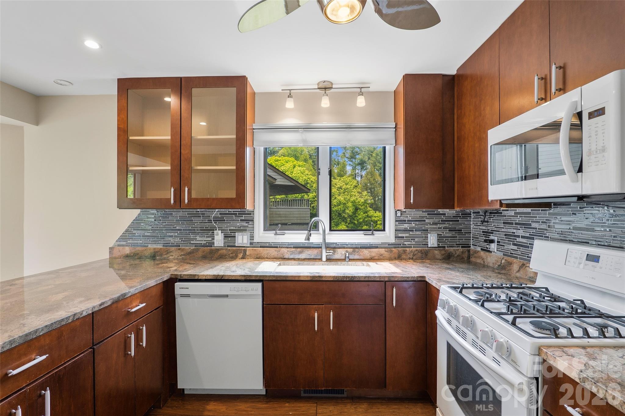 201 Timber Drive Property Photo 8