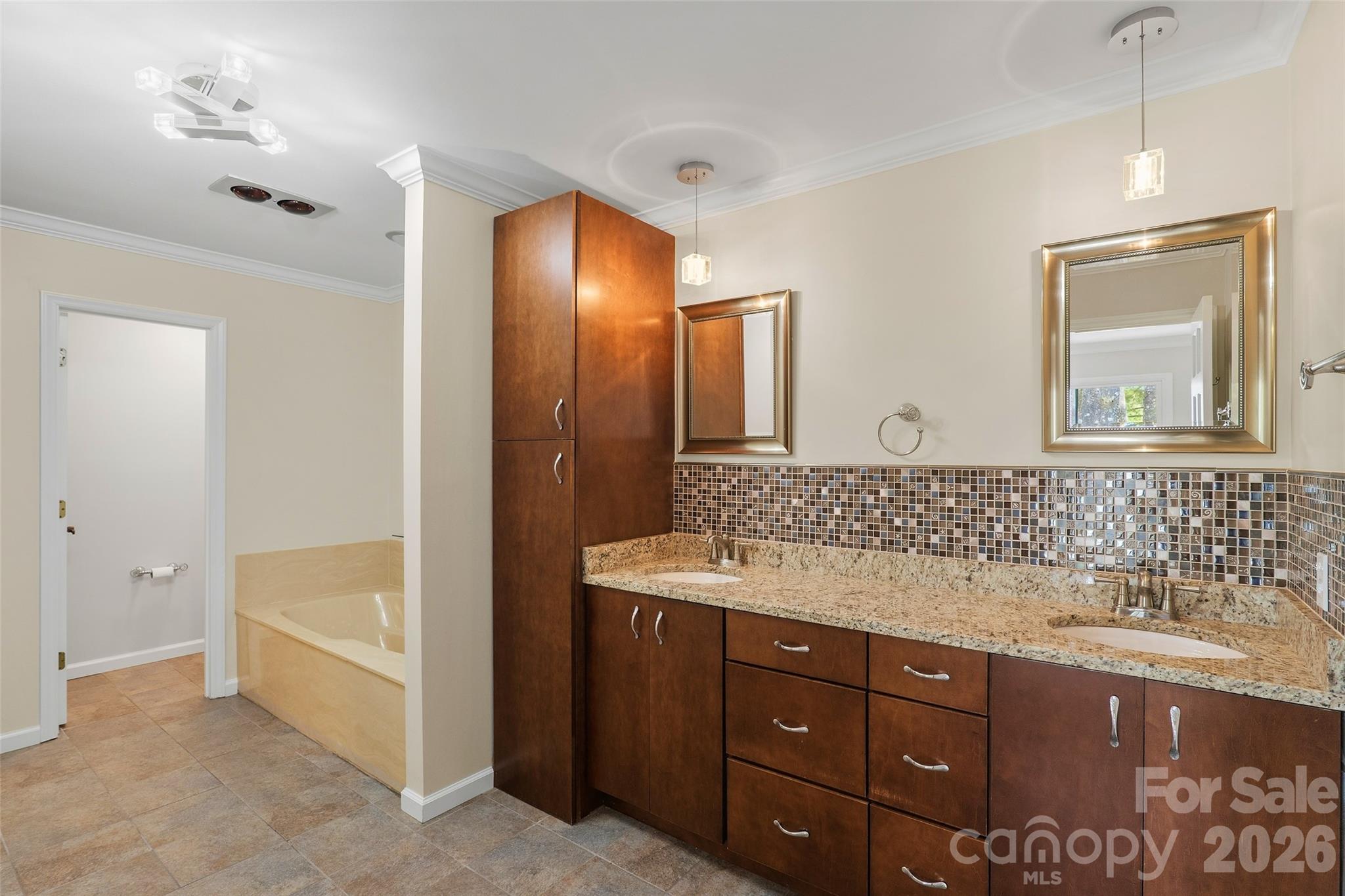 201 Timber Drive Property Photo 23