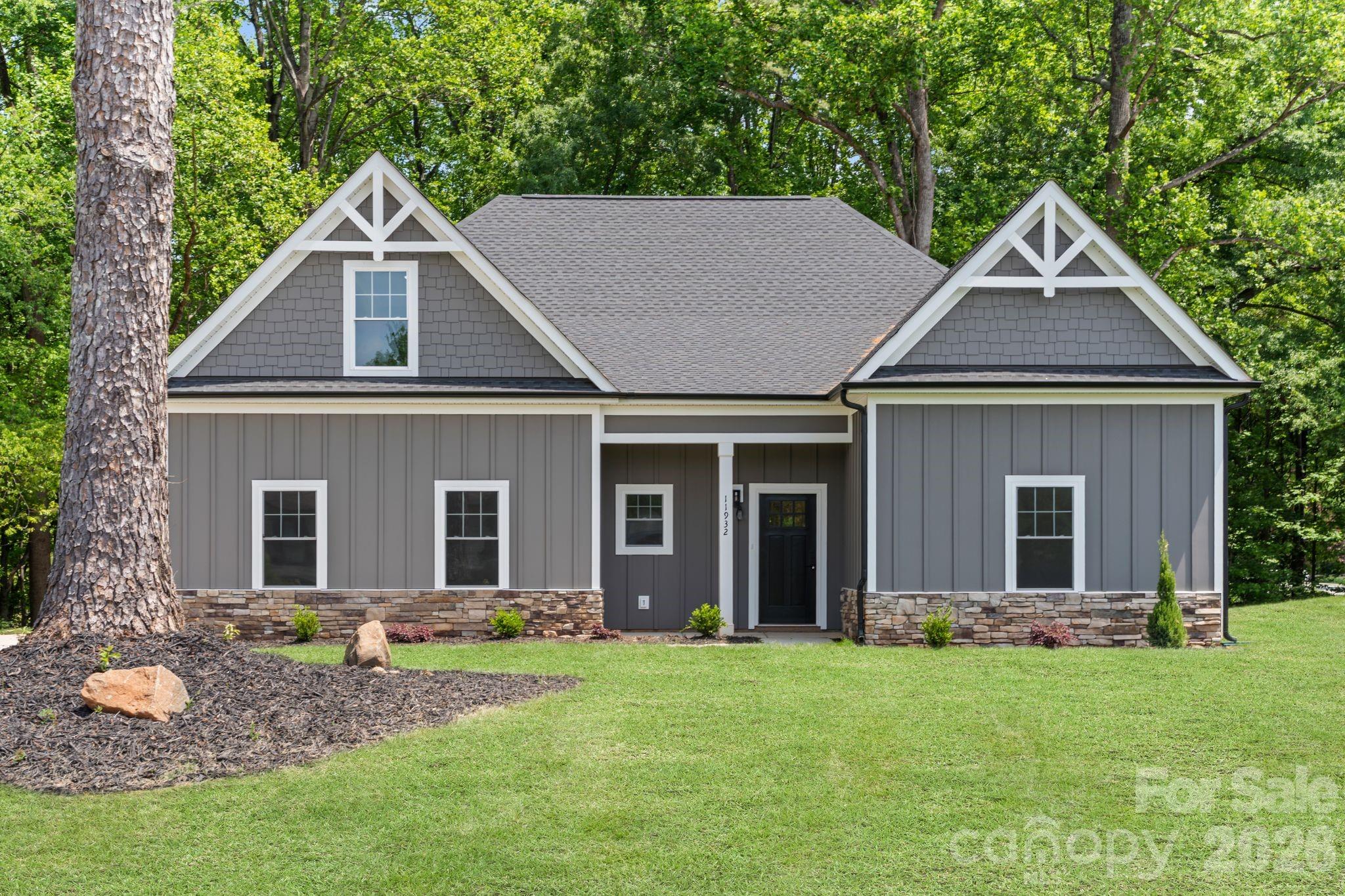11932 Crabapple Lane Property Photo 1