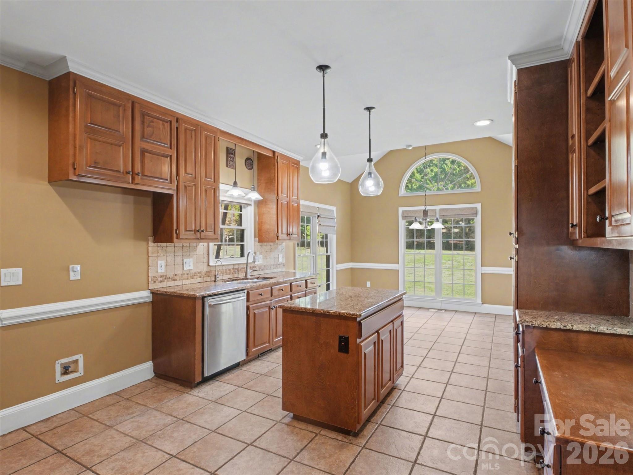 6021 Havencrest Court Property Photo 8