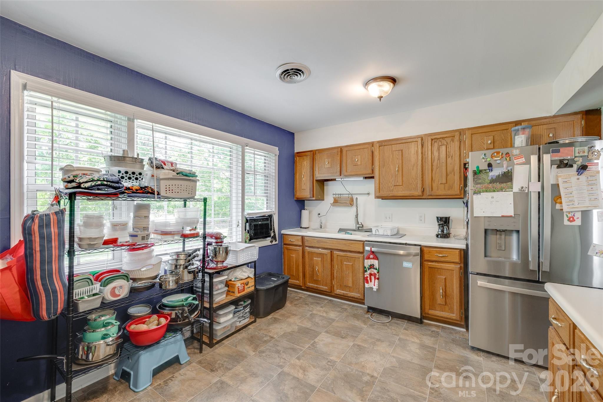 679 Fairforest Road Property Photo 9