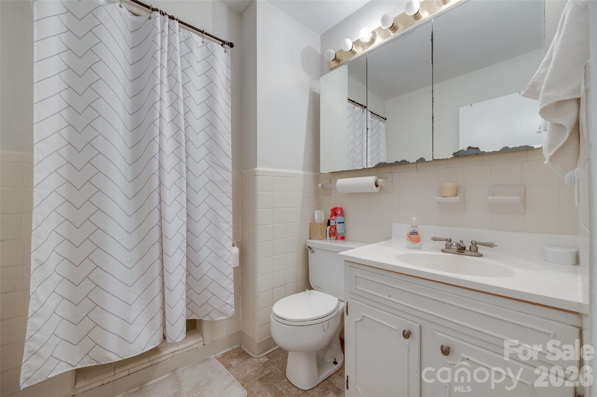 679 Fairforest Road Property Photo 16