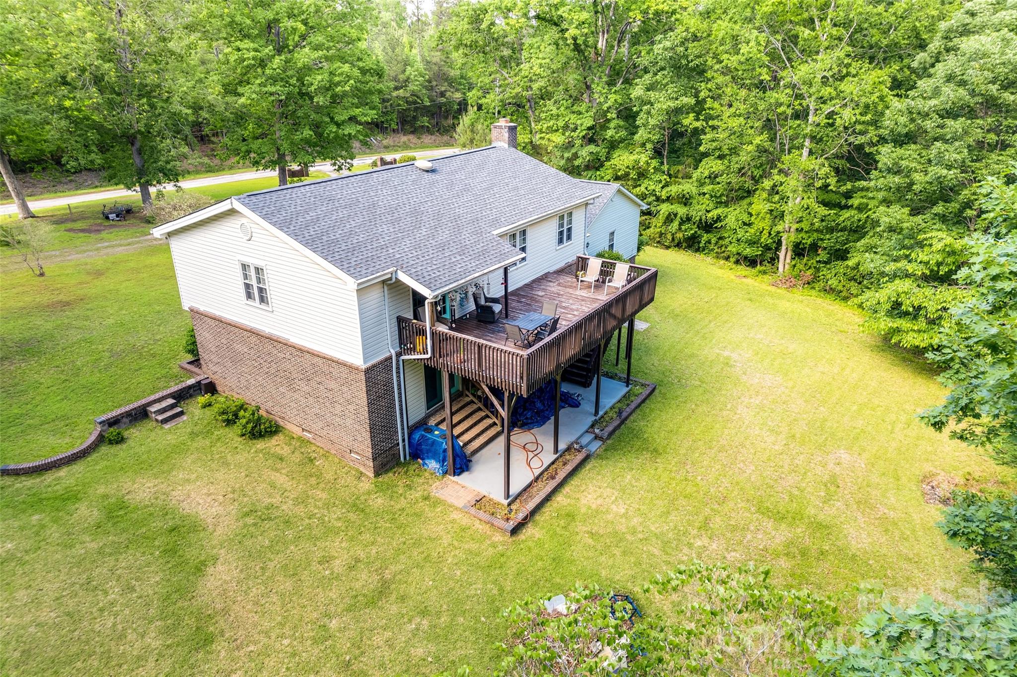 679 Fairforest Road Property Photo 29