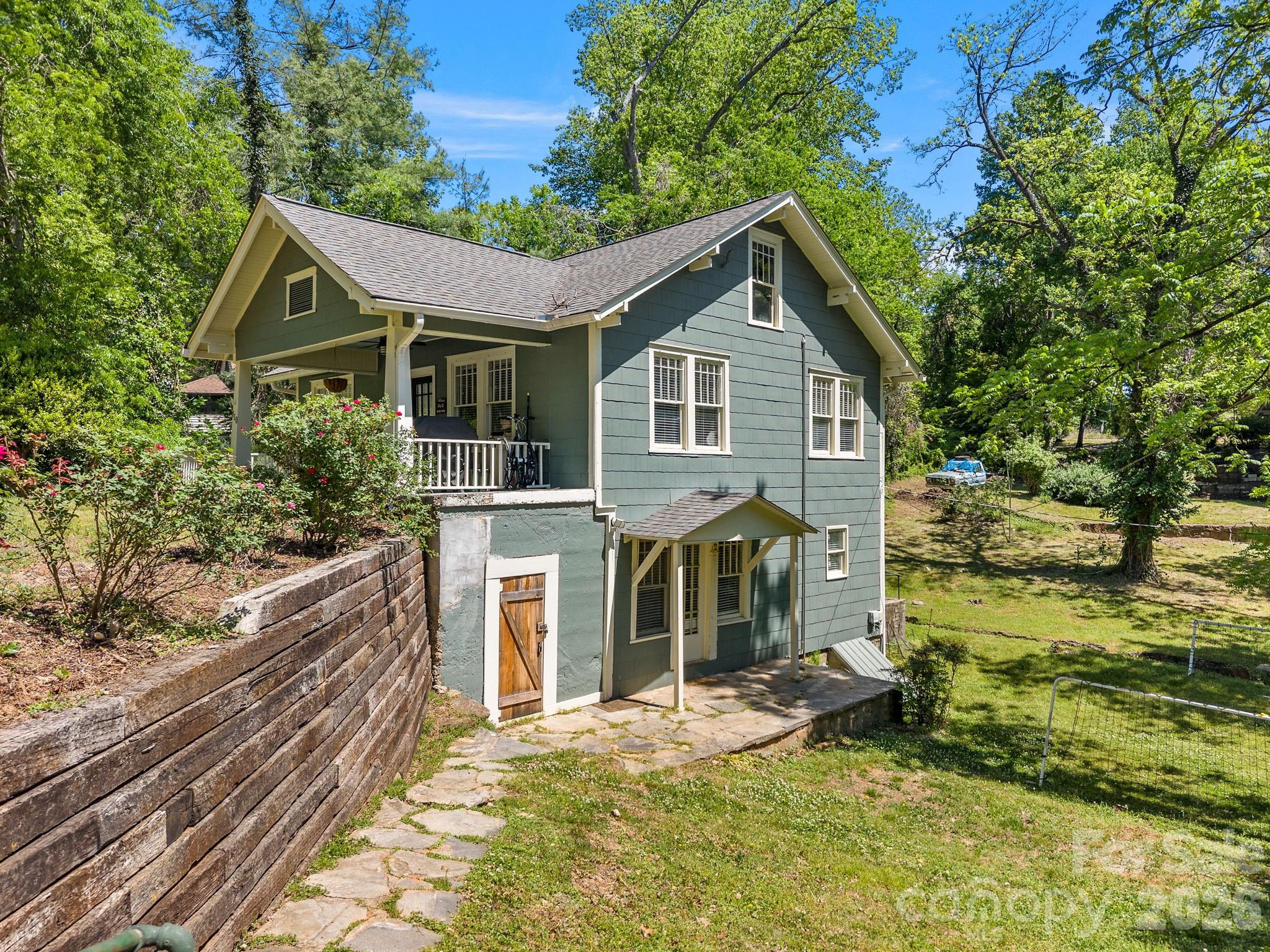110 Grady Avenue Property Photo 35