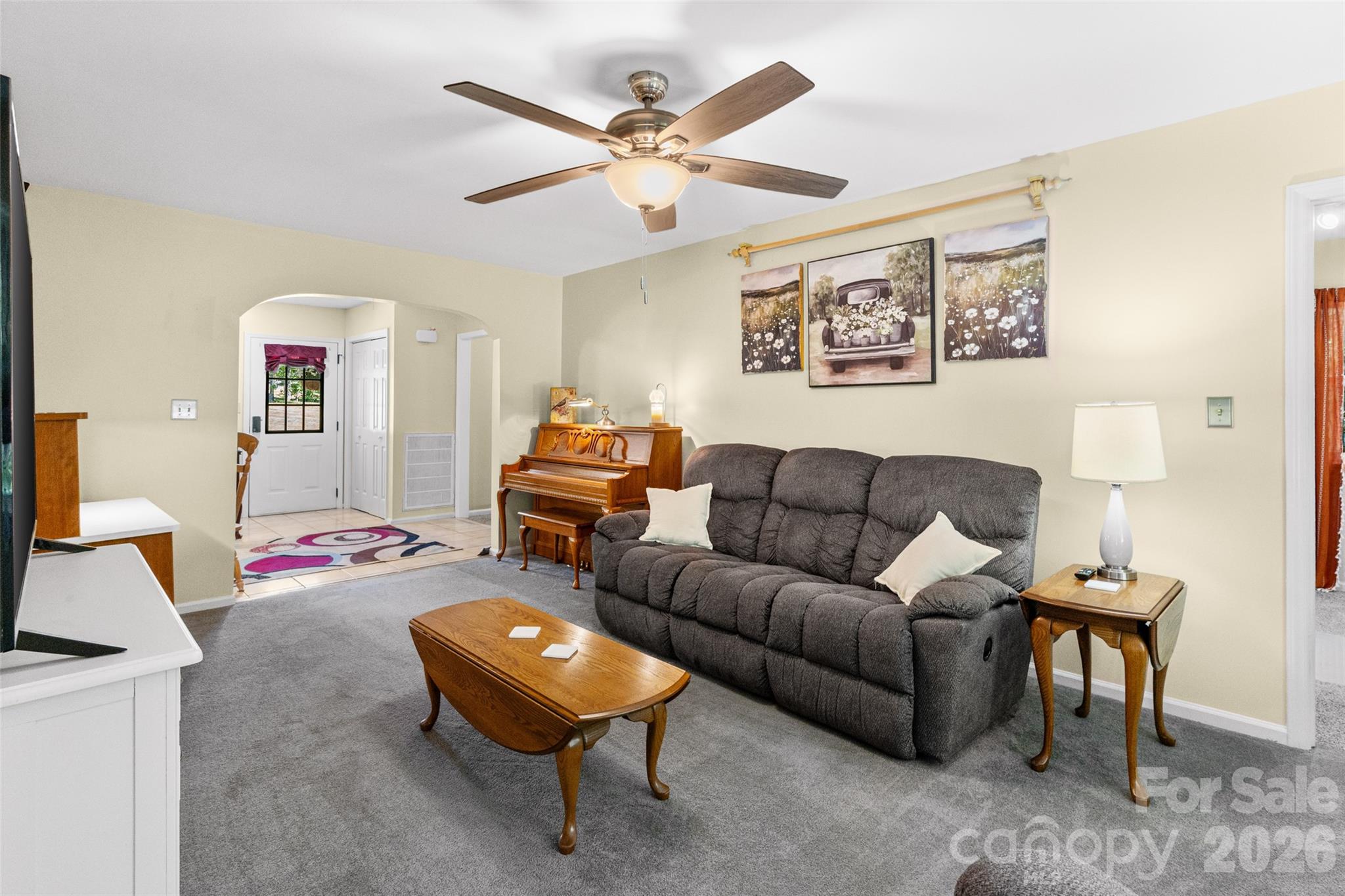 120 Captain White Drive Property Photo 9