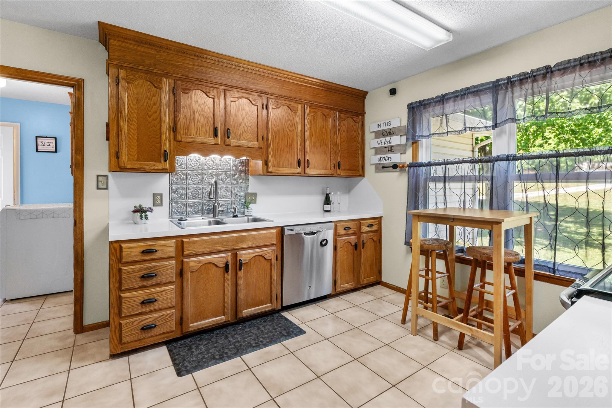 120 Captain White Drive Property Photo 15