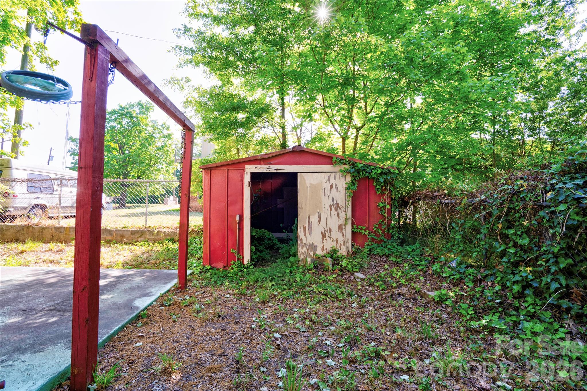 804 Tenda Place Property Photo 3