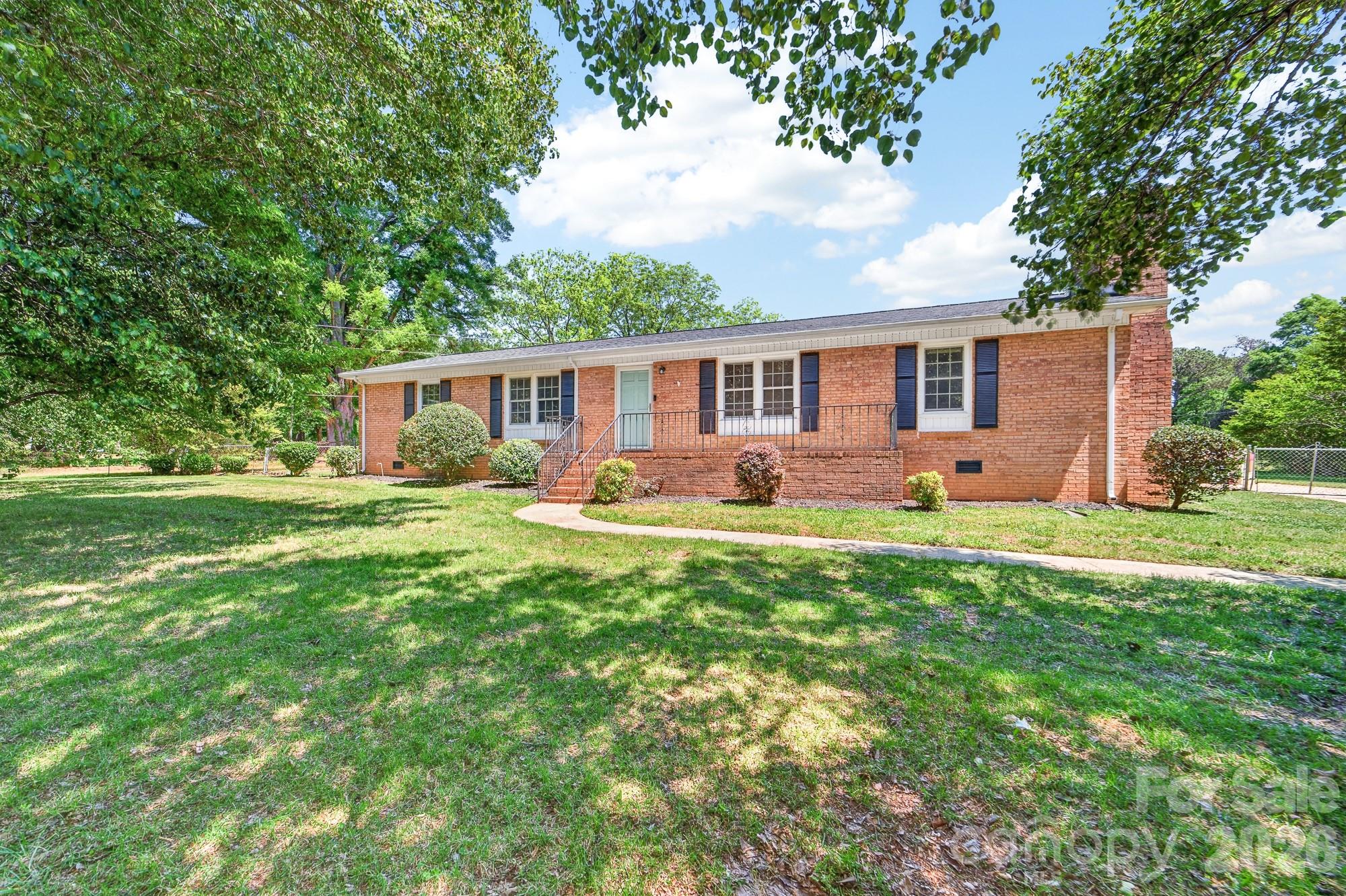 204 Harrelson Road Property Photo 2