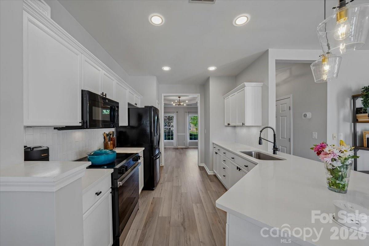 2120 Mondo Lane Property Photo 7