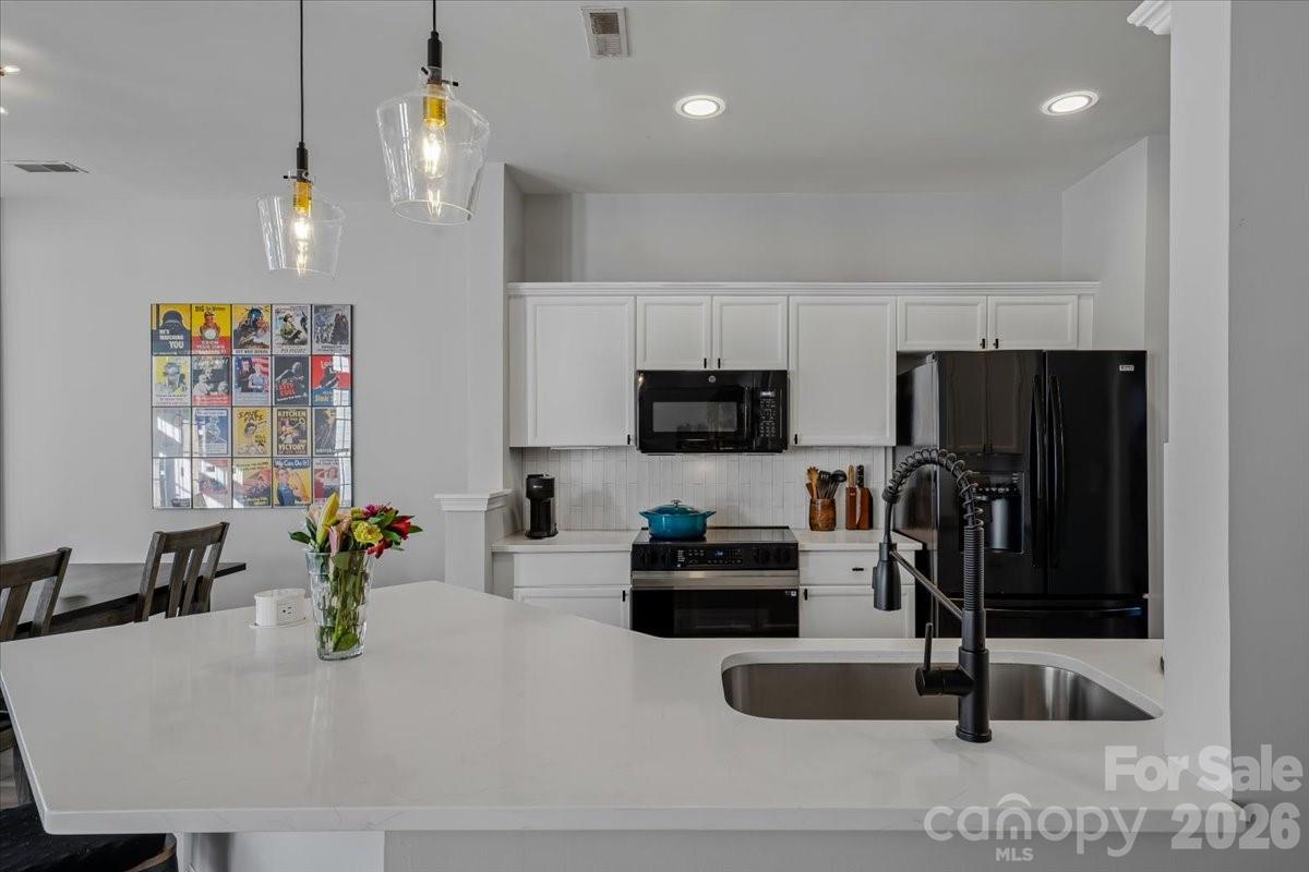 2120 Mondo Lane Property Photo 8