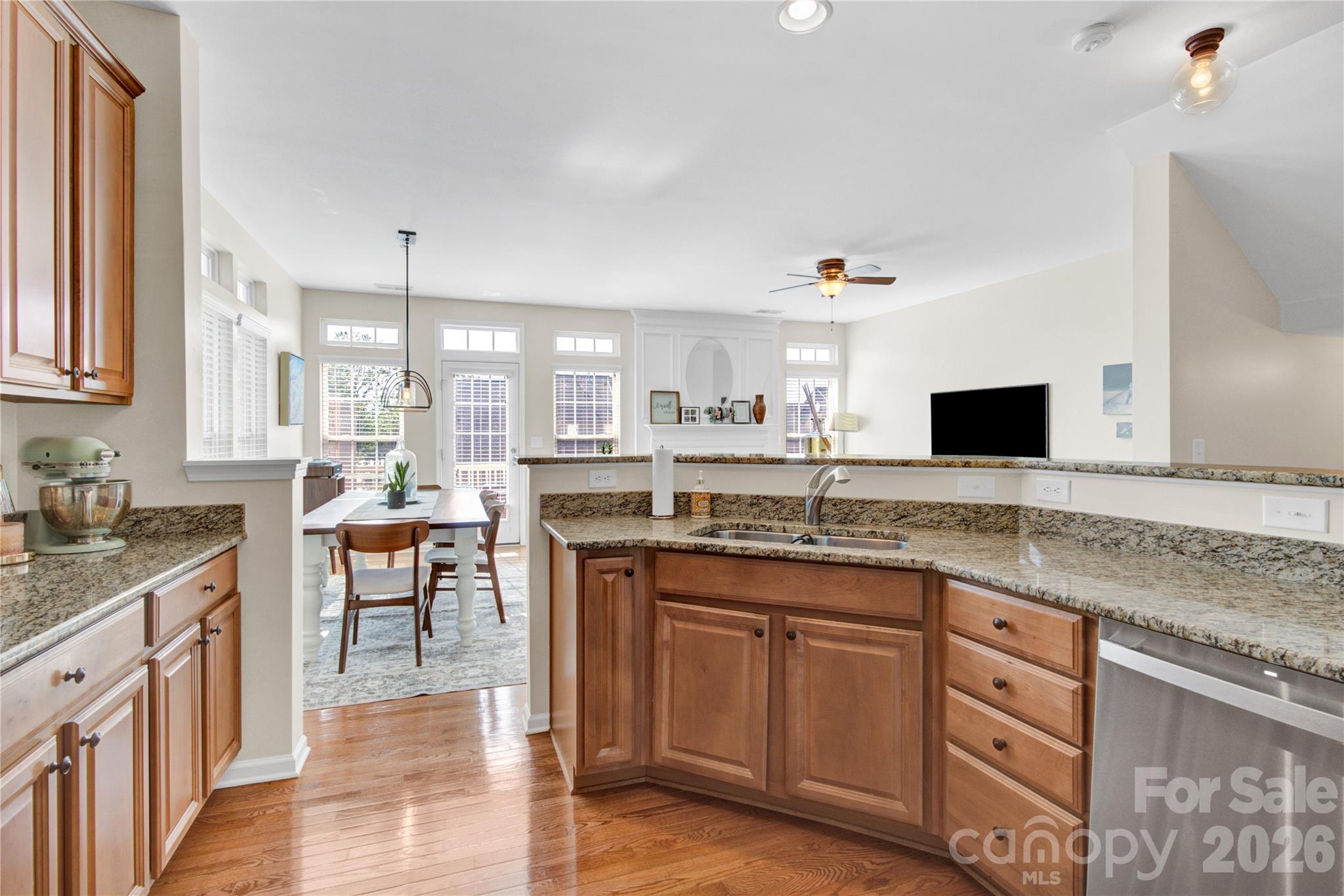 18503 The Commons Boulevard Property Photo 17
