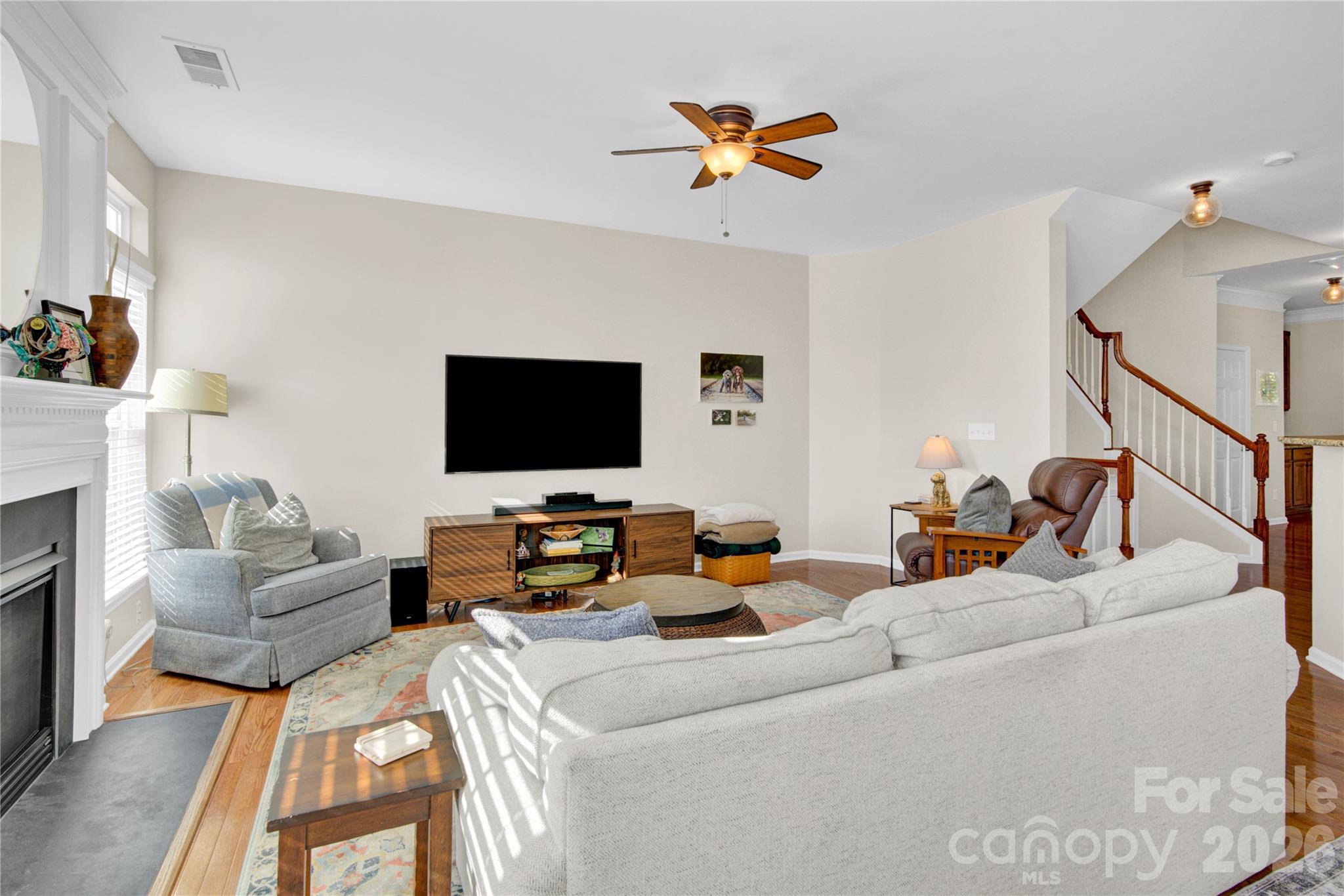 18503 The Commons Boulevard Property Photo 24