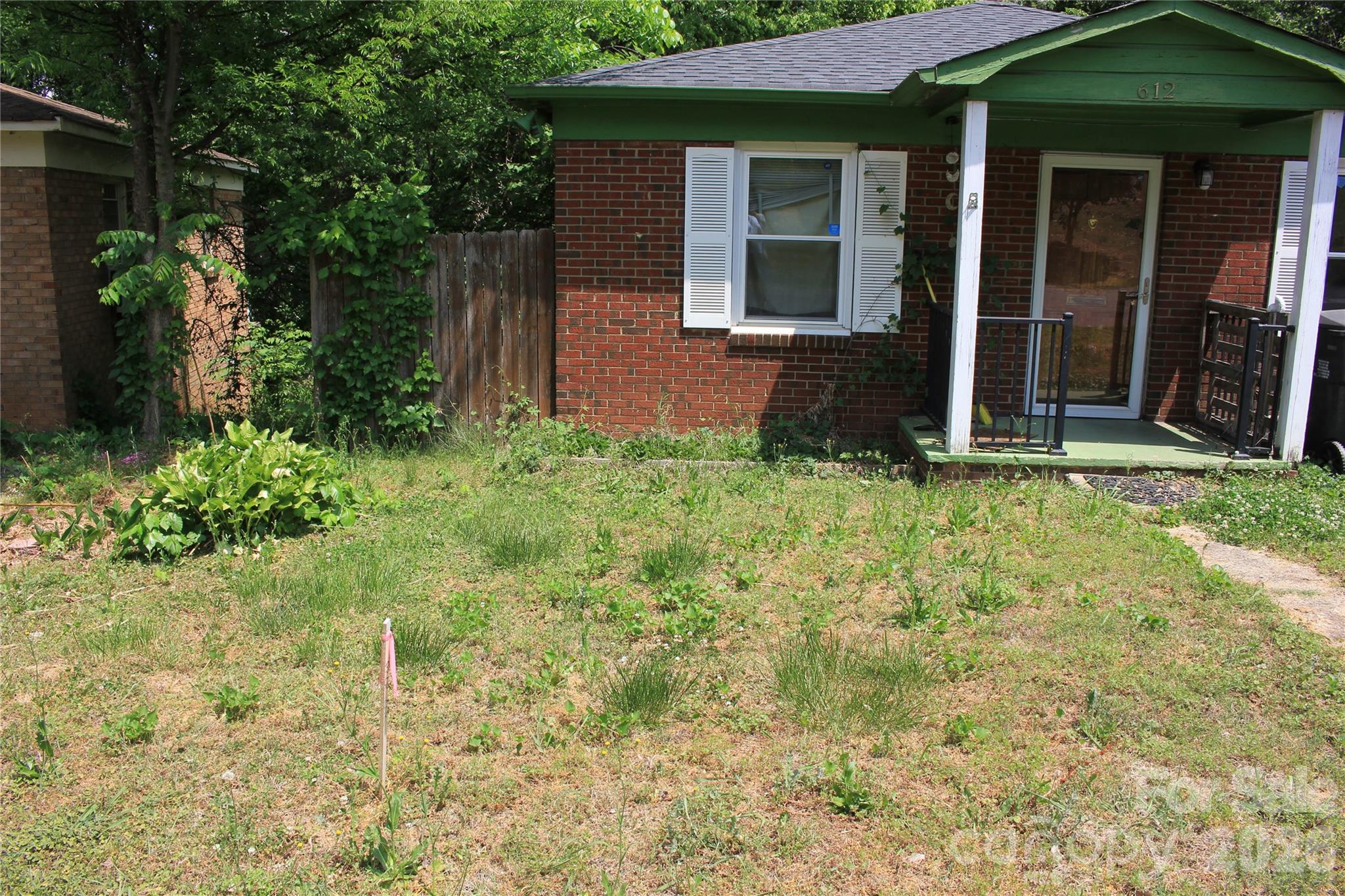 612 Miller Street Property Photo 4