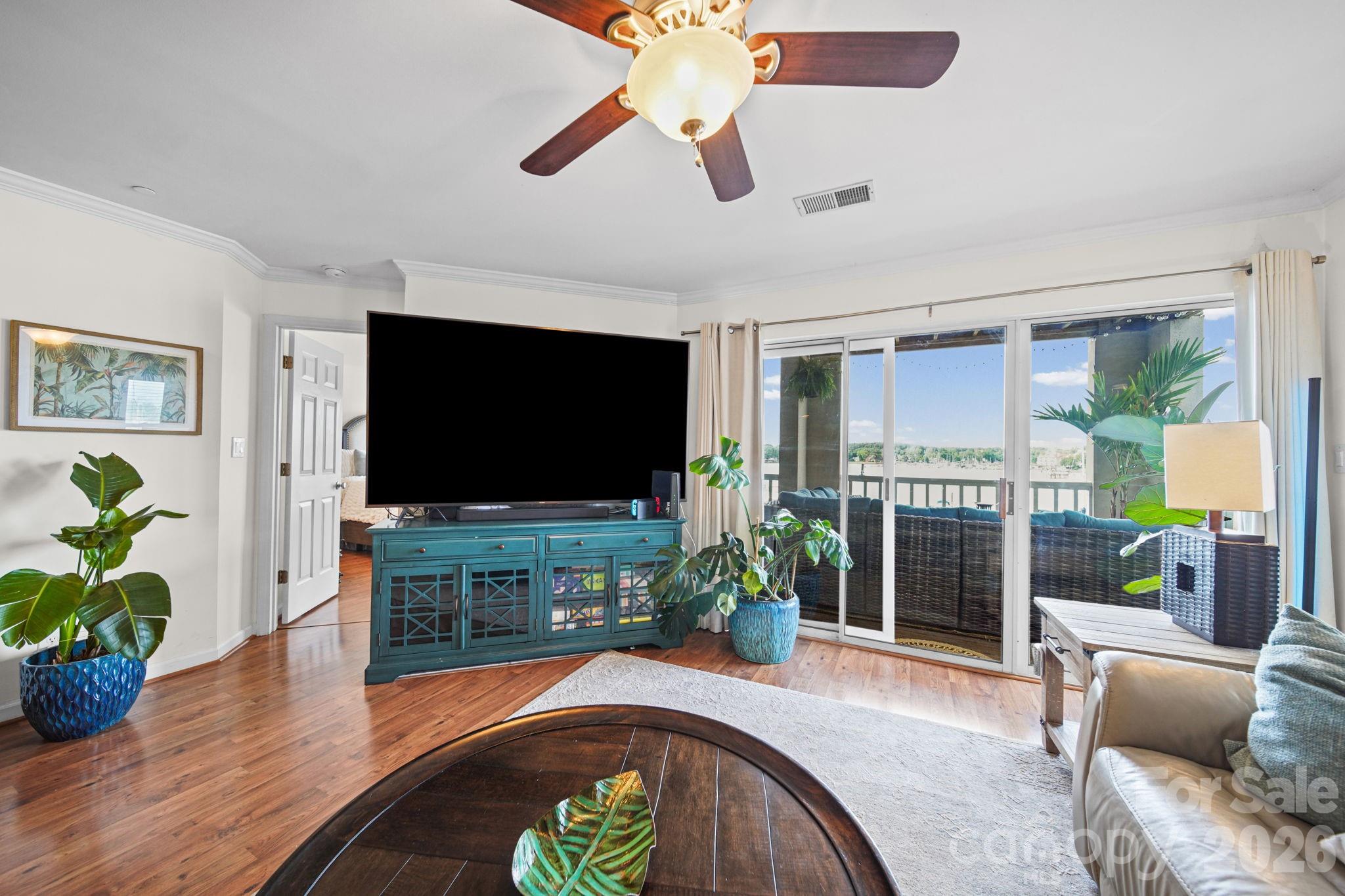 18637 Vineyard Point Lane Property Photo 3