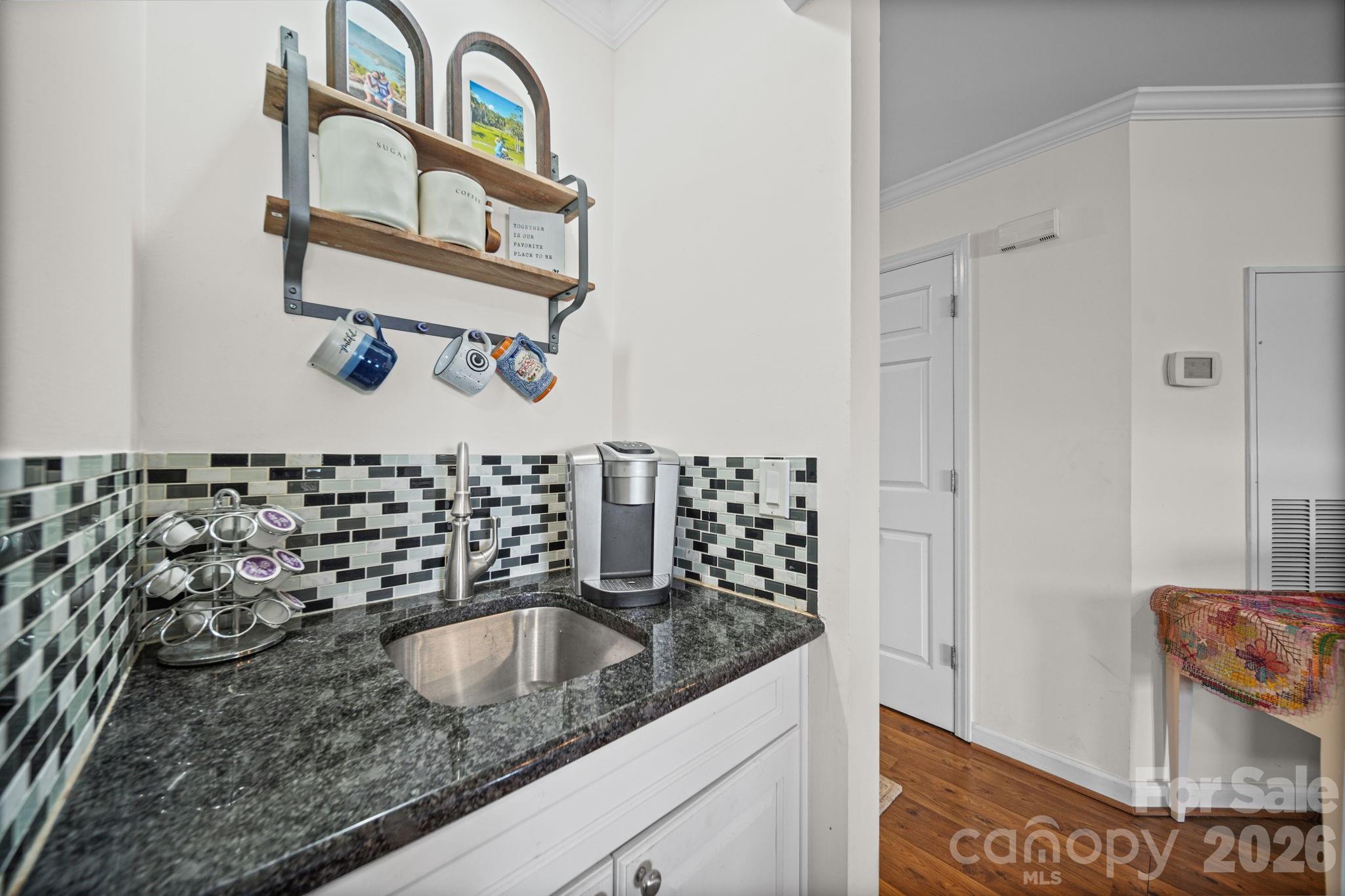 18637 Vineyard Point Lane Property Photo 14