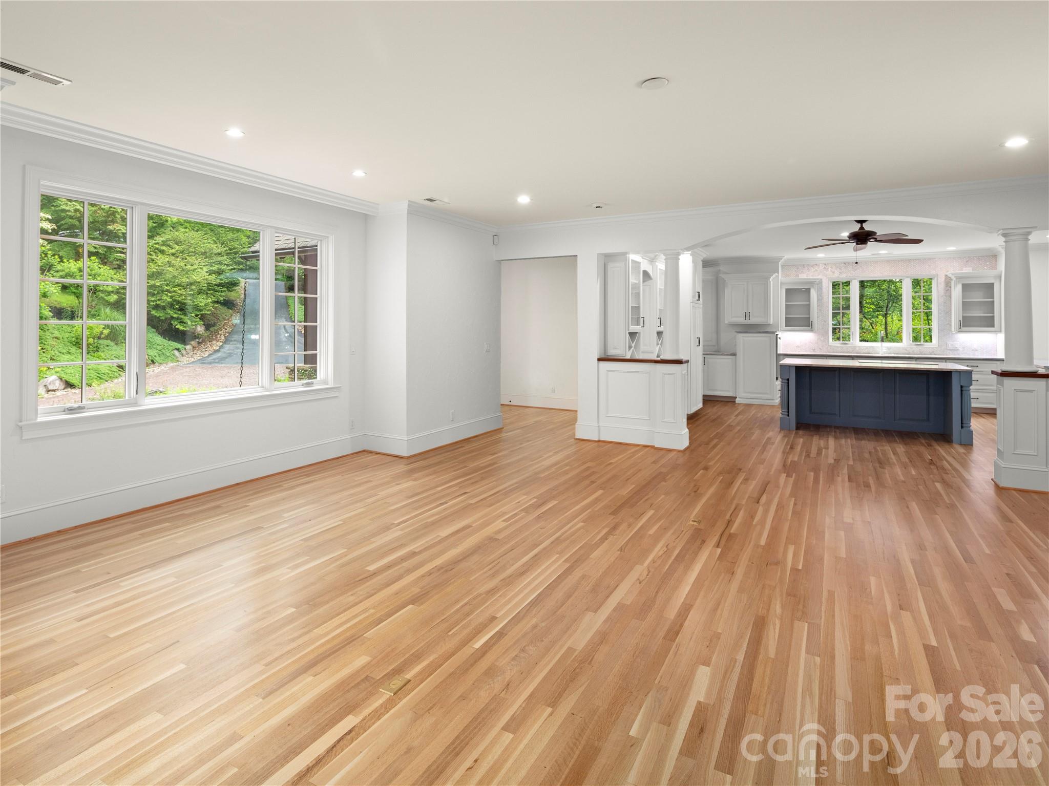 672 Walnut Valley Parkway Property Photo 6