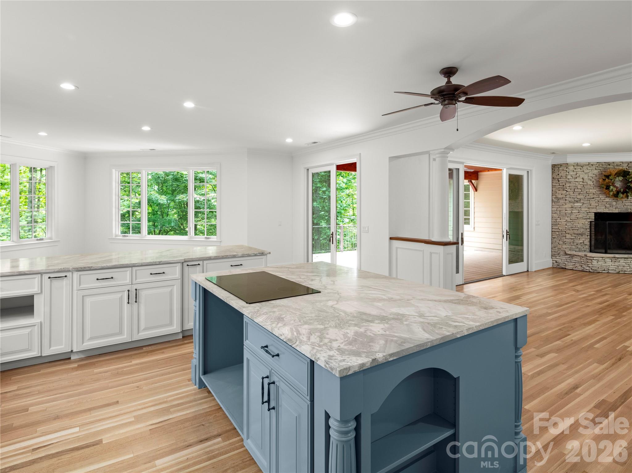 672 Walnut Valley Parkway Property Photo 12
