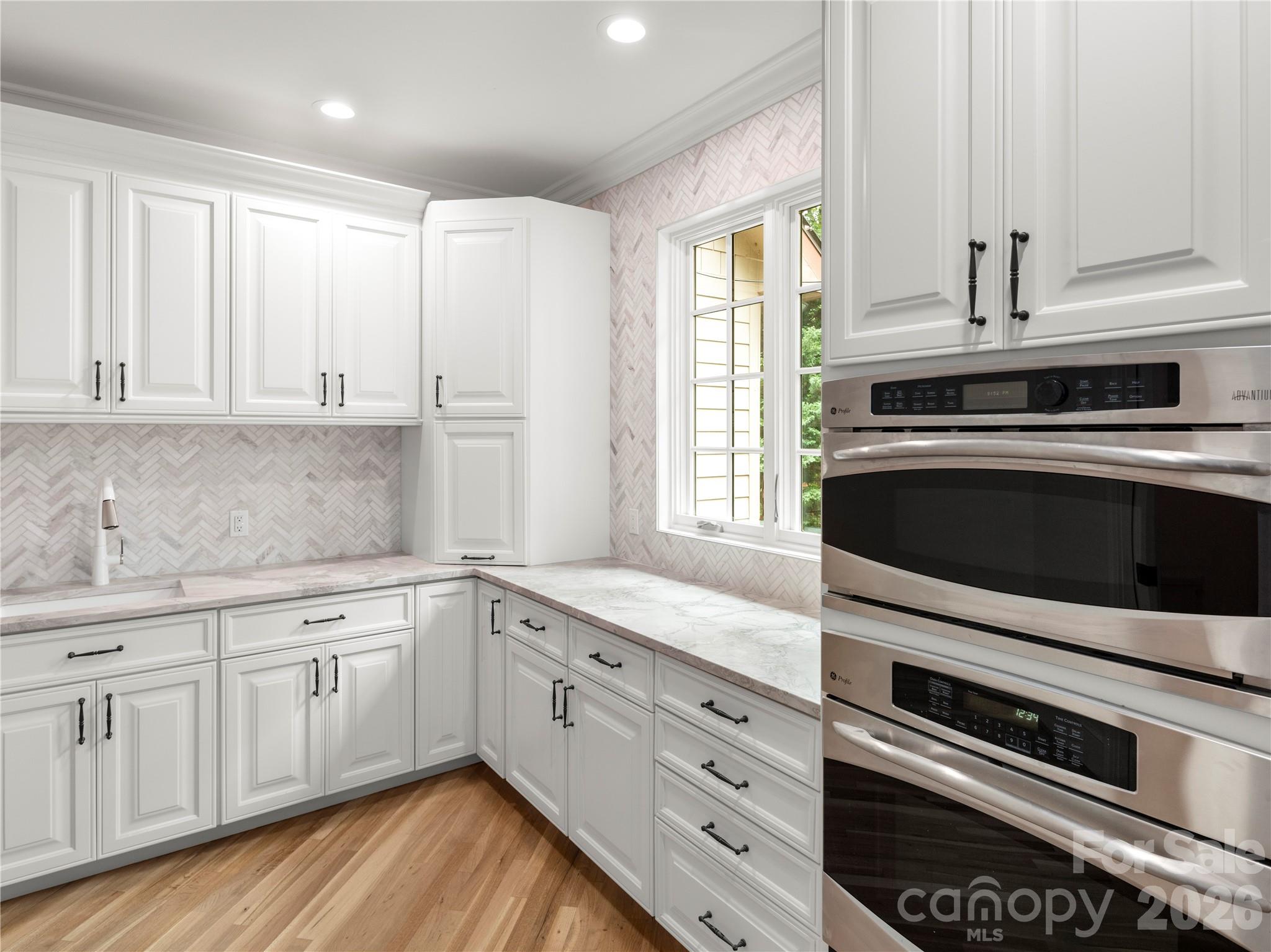 672 Walnut Valley Parkway Property Photo 15