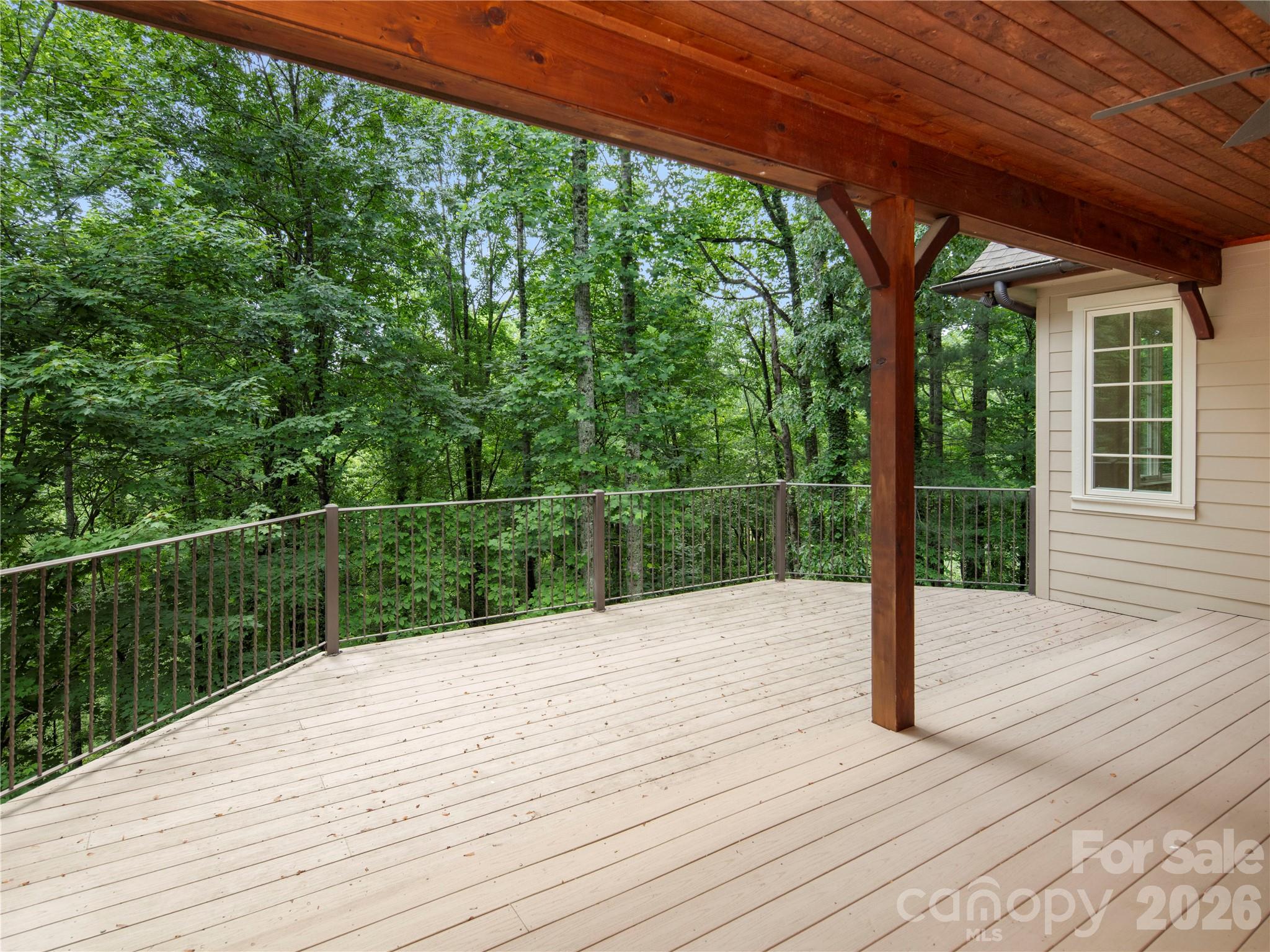 672 Walnut Valley Parkway Property Photo 18