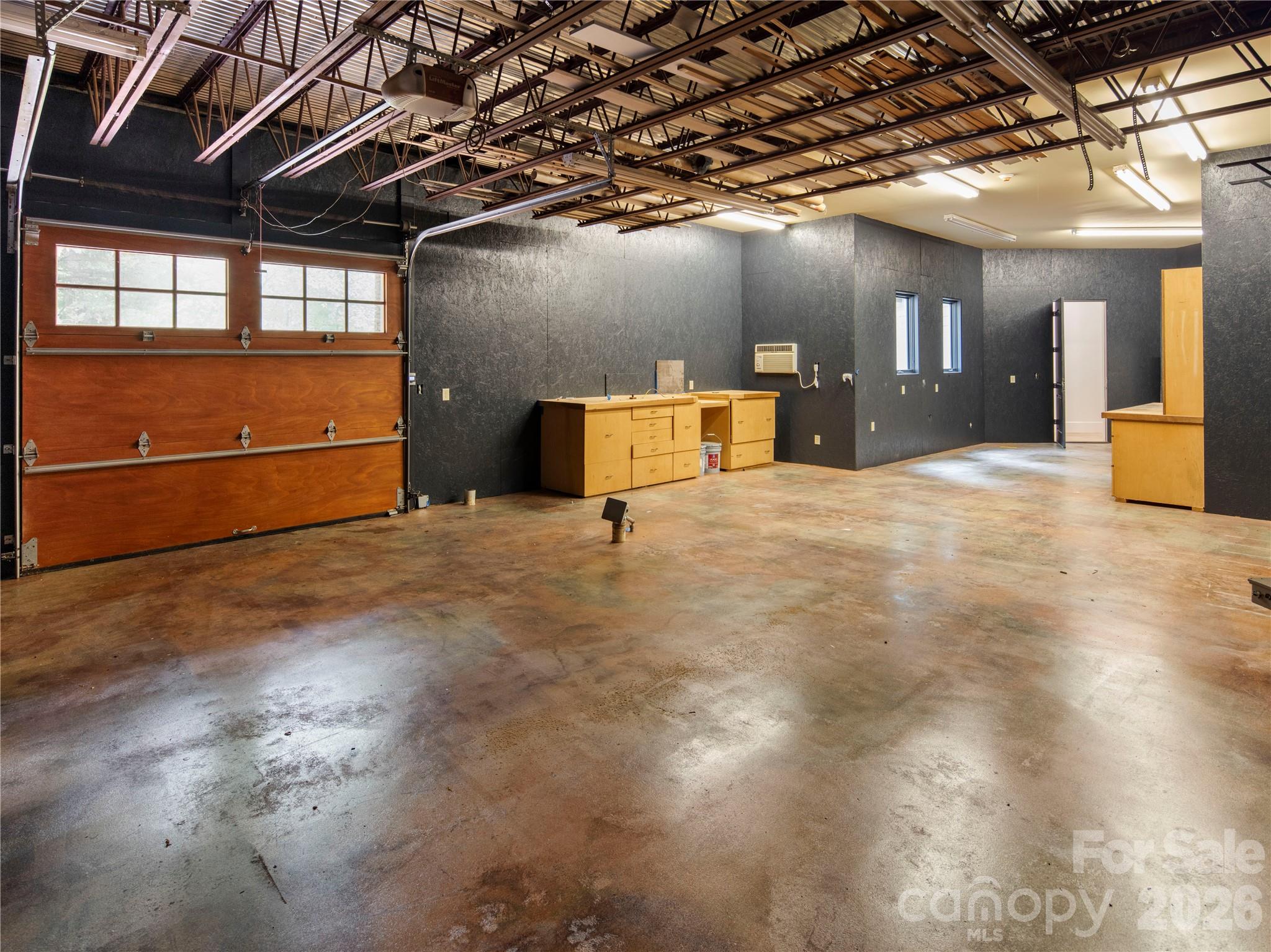 672 Walnut Valley Parkway Property Photo 36