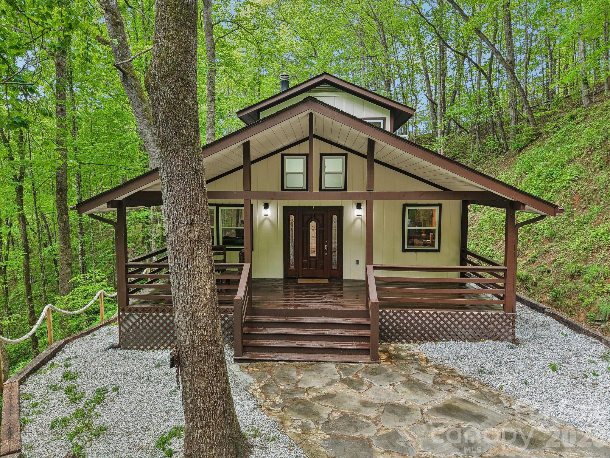 291 Dills Road Property Photo 3