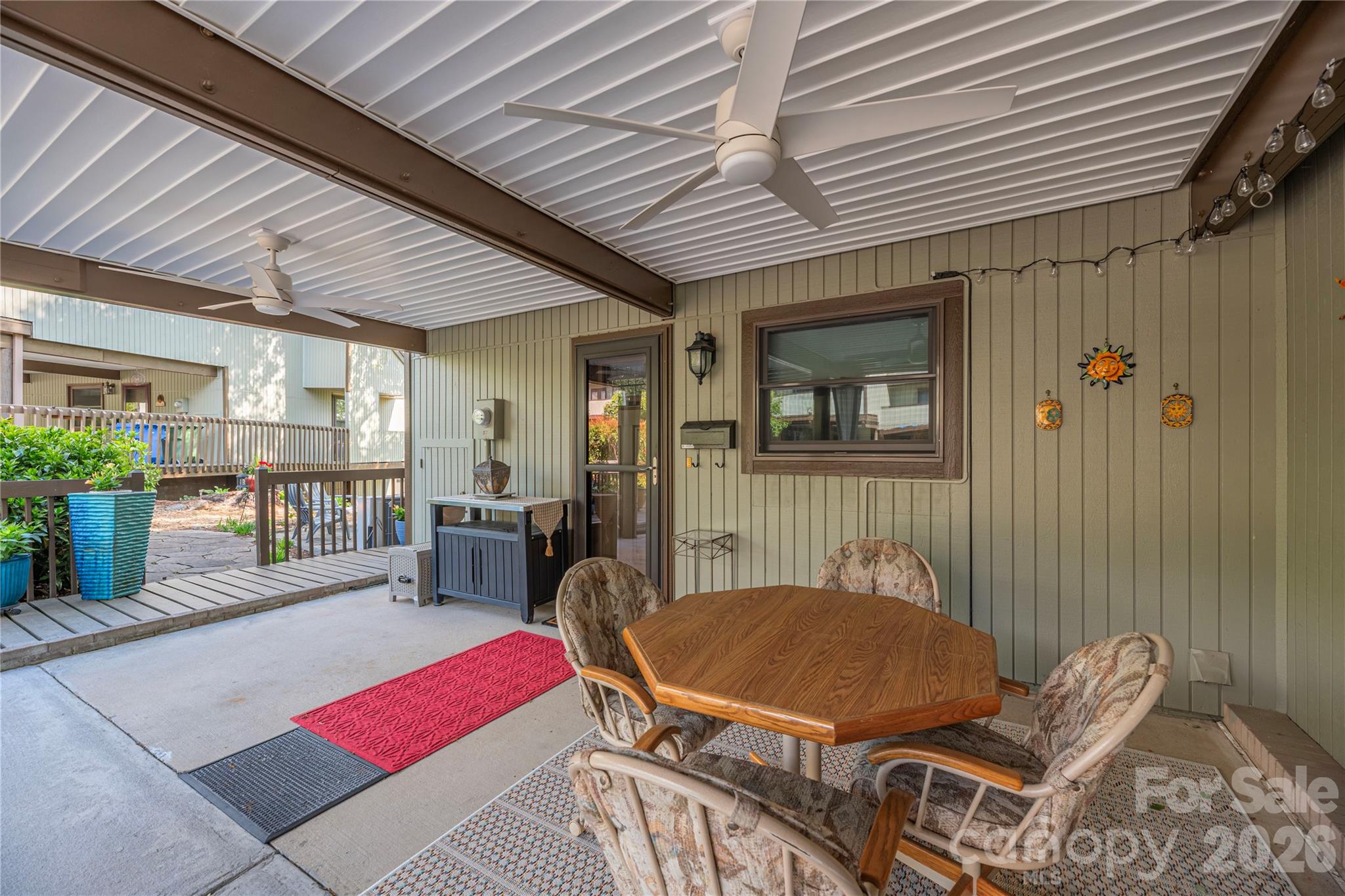51 Maple Ridge Lane Property Photo 3