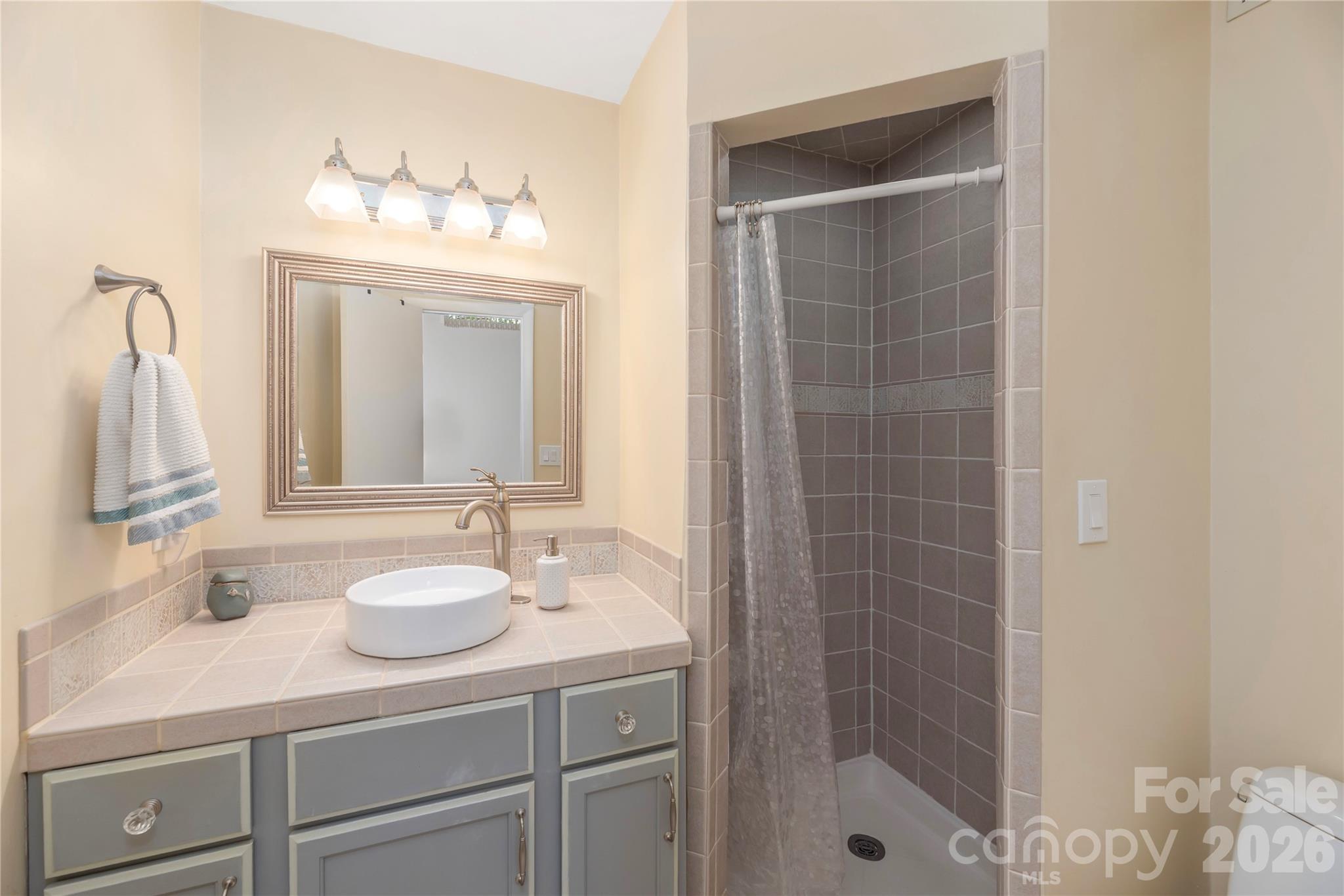 51 Maple Ridge Lane Property Photo 17