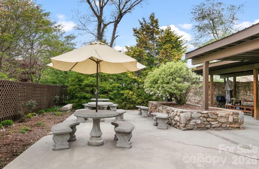 51 Maple Ridge Lane Property Photo 35