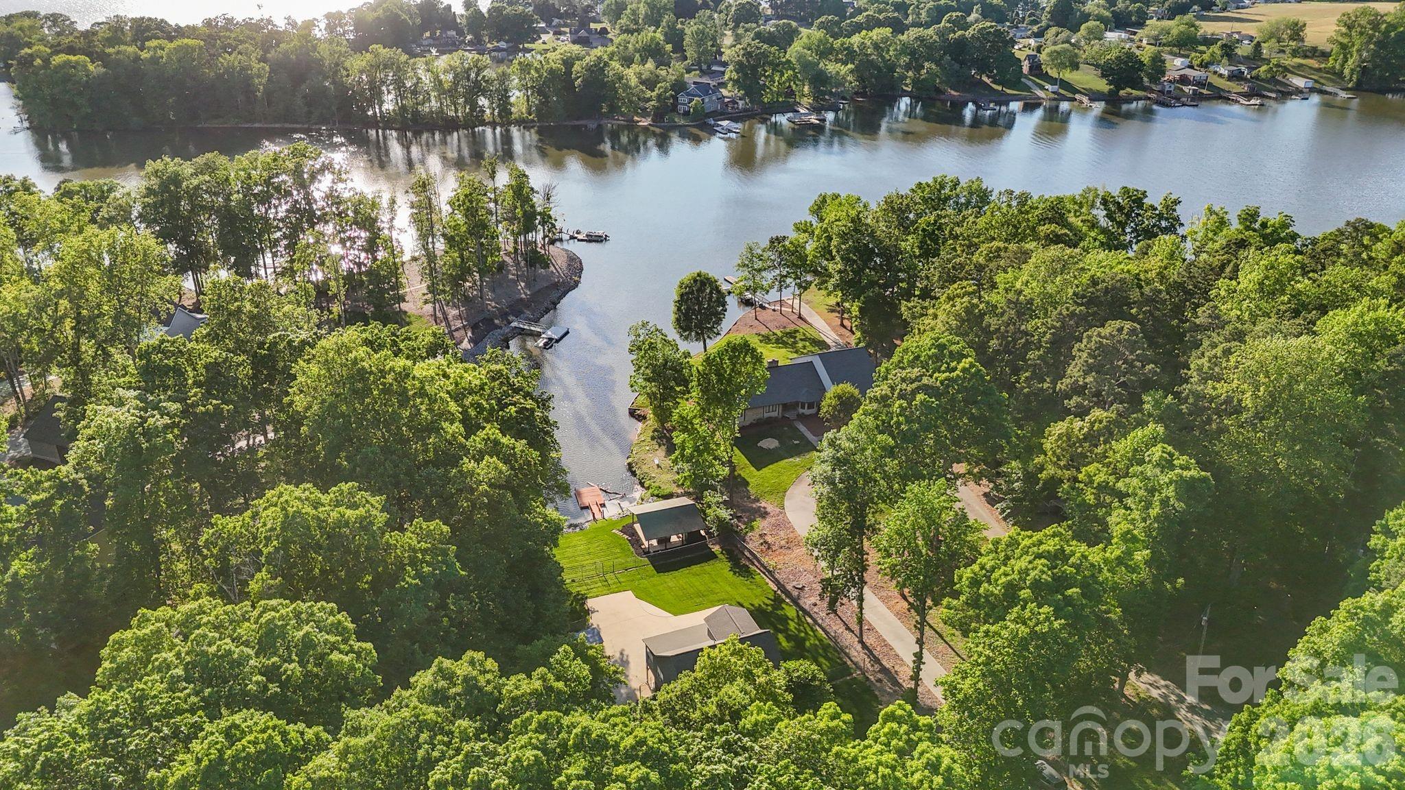 710 Riverwood Drive Property Photo 1