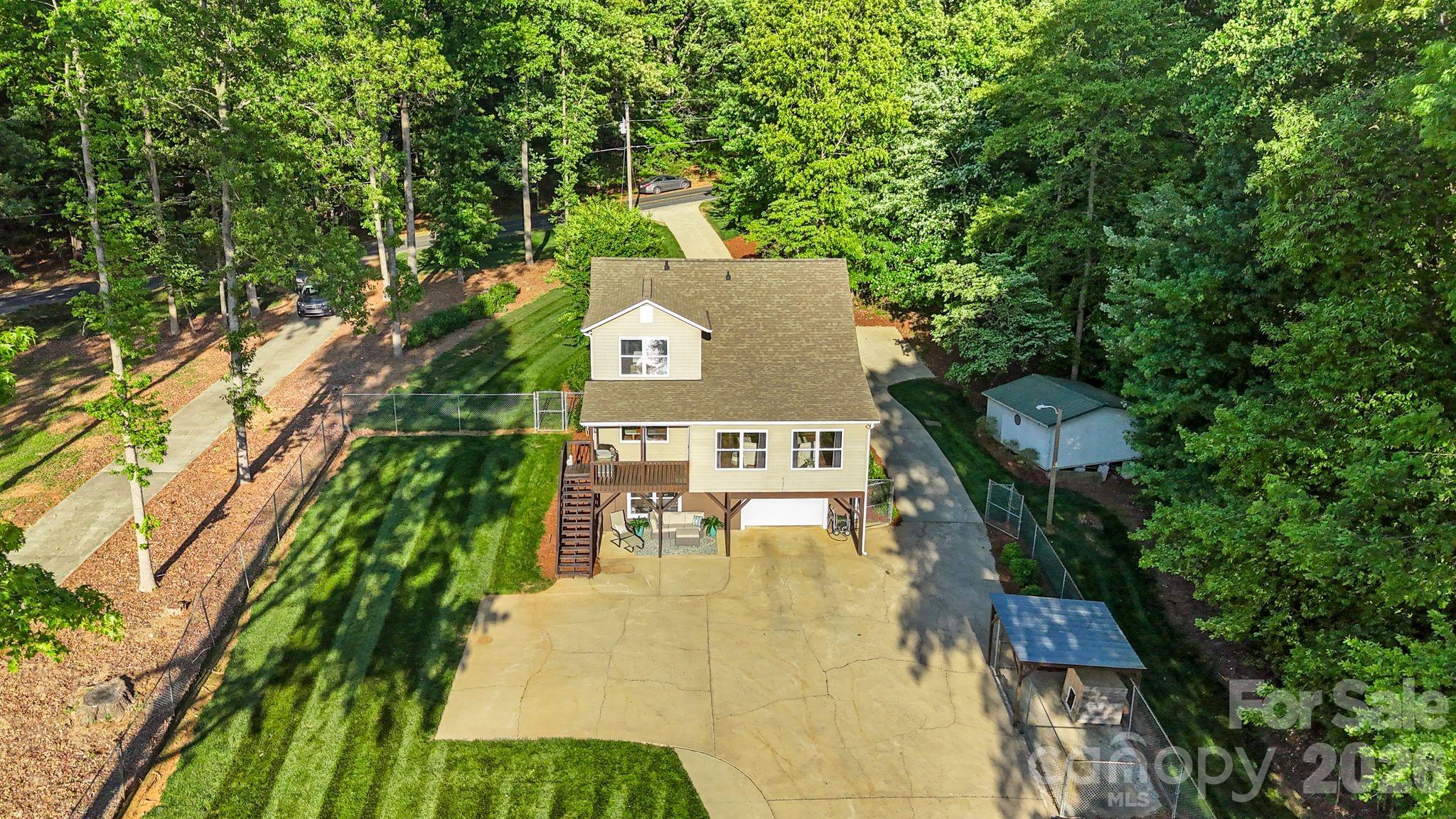 710 Riverwood Drive Property Photo 3