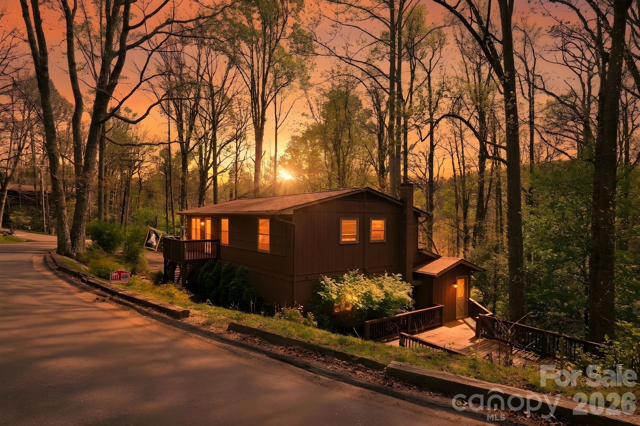 806 Dogwood Drive Property Photo 1