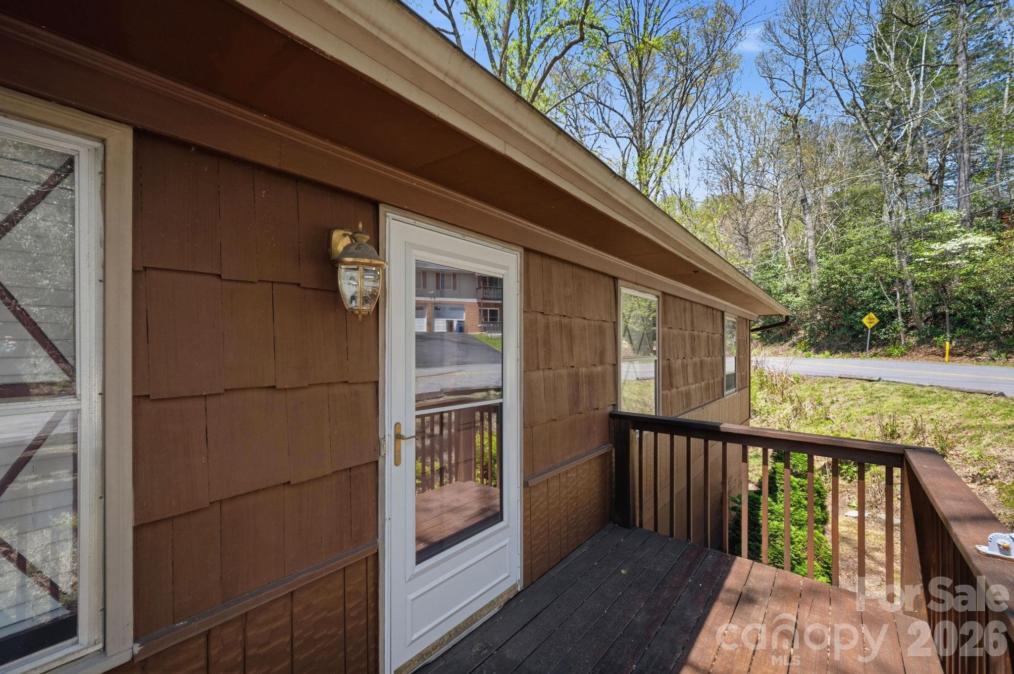 806 Dogwood Drive Property Photo 6