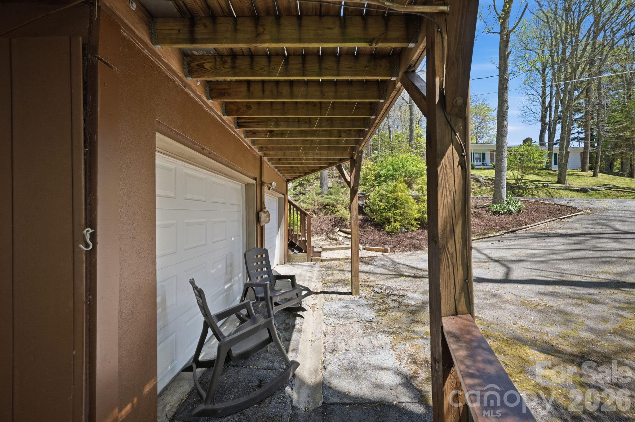 806 Dogwood Drive Property Photo 9