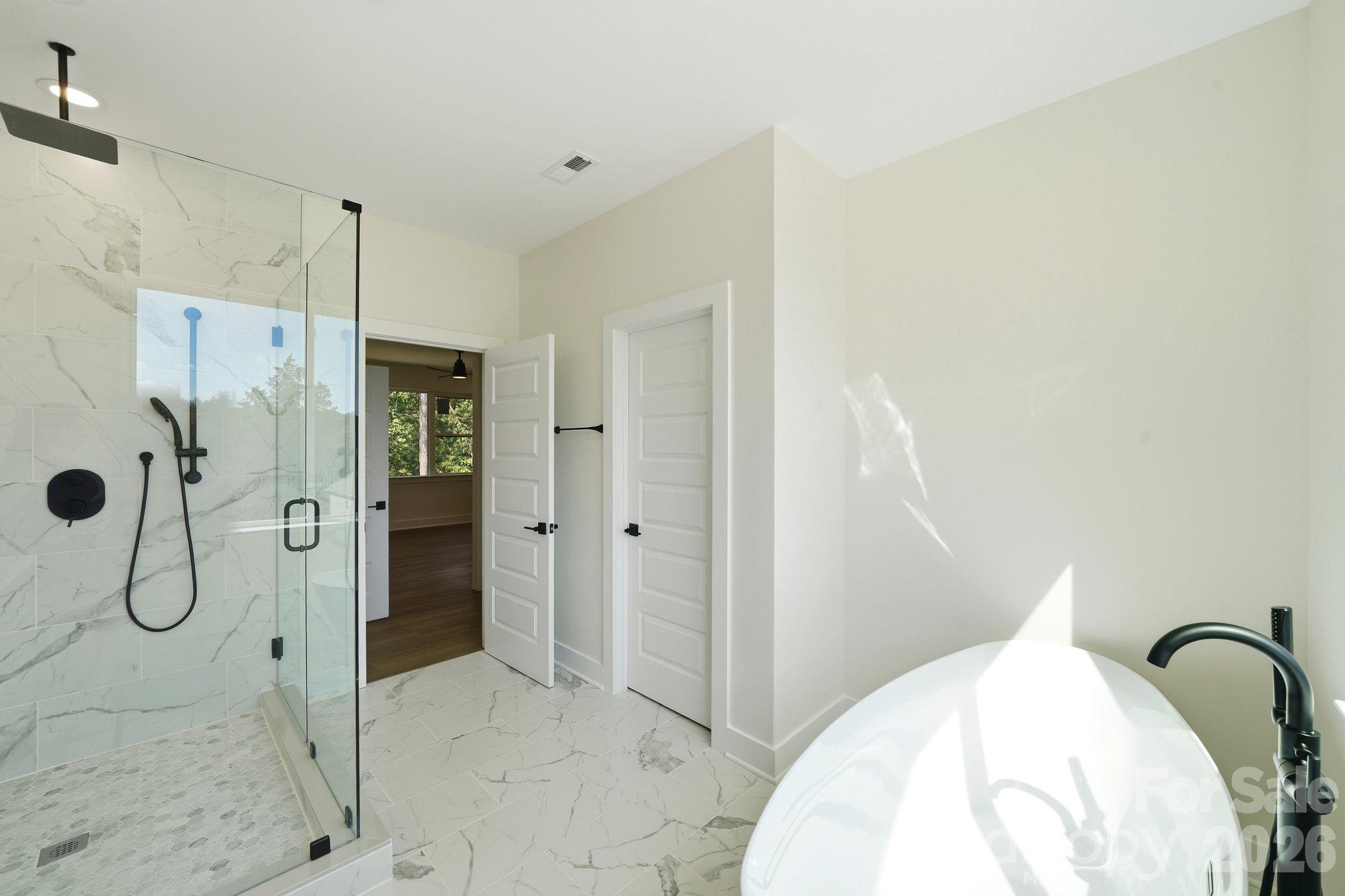 6882 Pine Moss Lane Property Photo 10