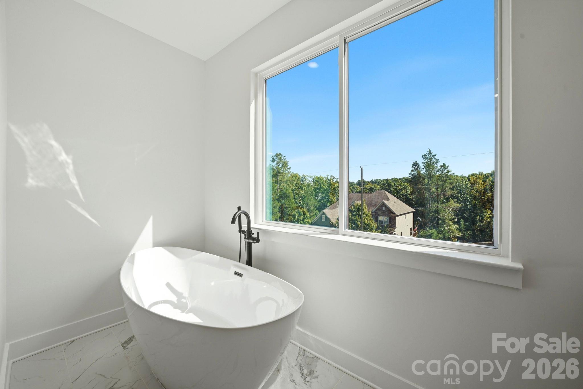 6882 Pine Moss Lane Property Photo 12