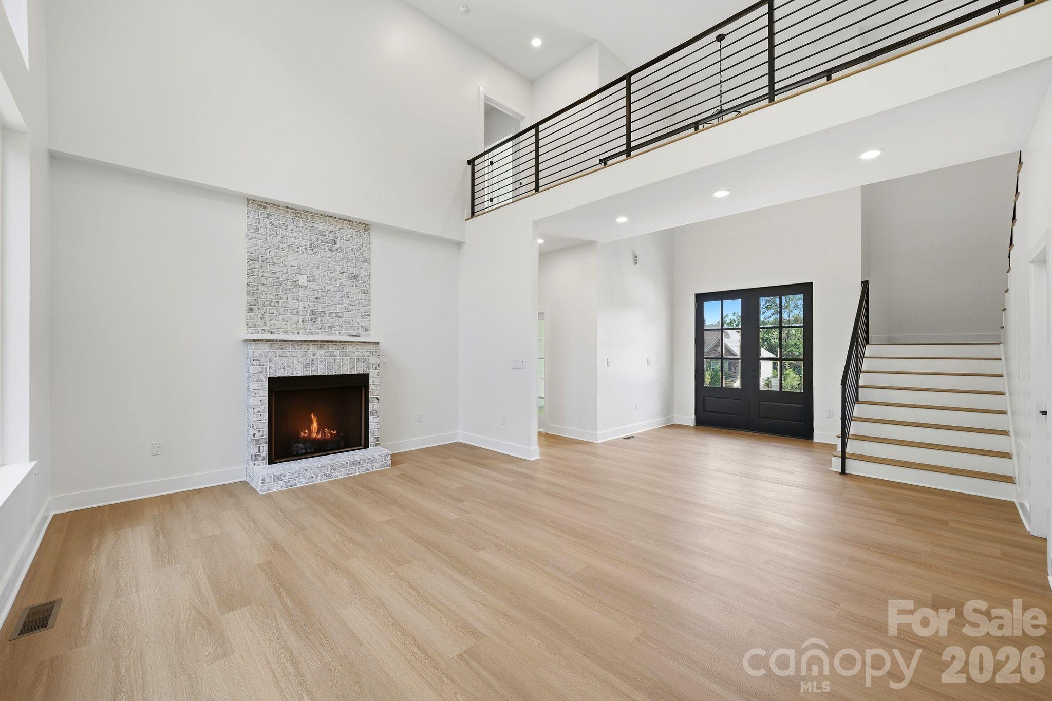 6882 Pine Moss Lane Property Photo 13