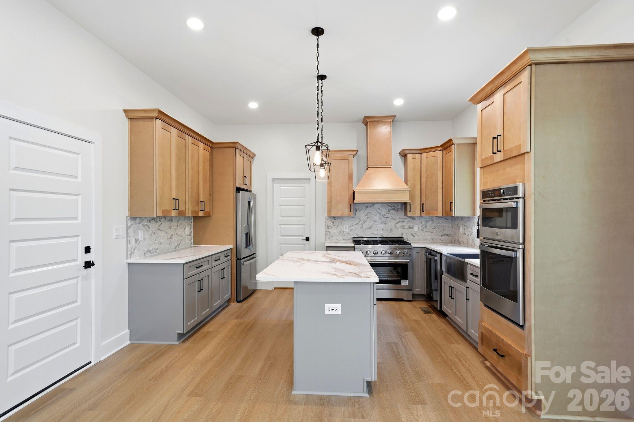 6882 Pine Moss Lane Property Photo 20