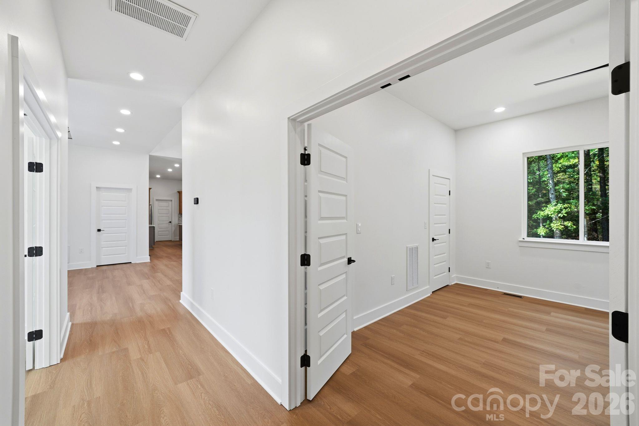 6882 Pine Moss Lane Property Photo 24