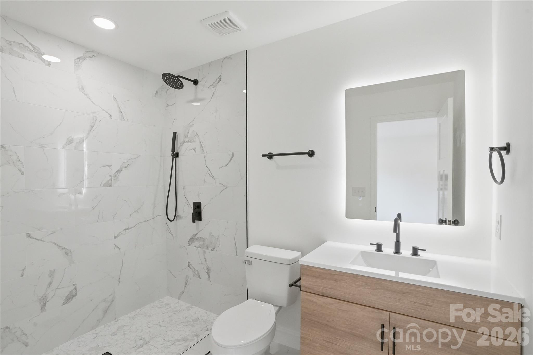 921 Green Circle Drive Property Photo 11