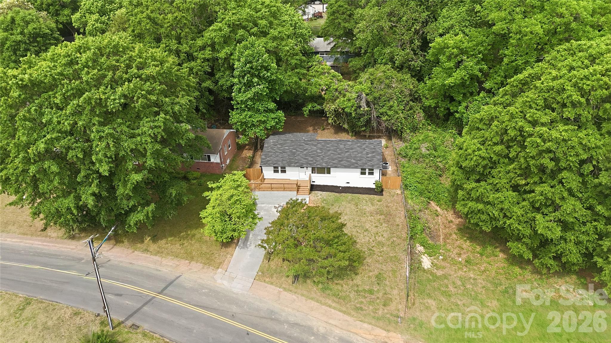 921 Green Circle Drive Property Photo 20