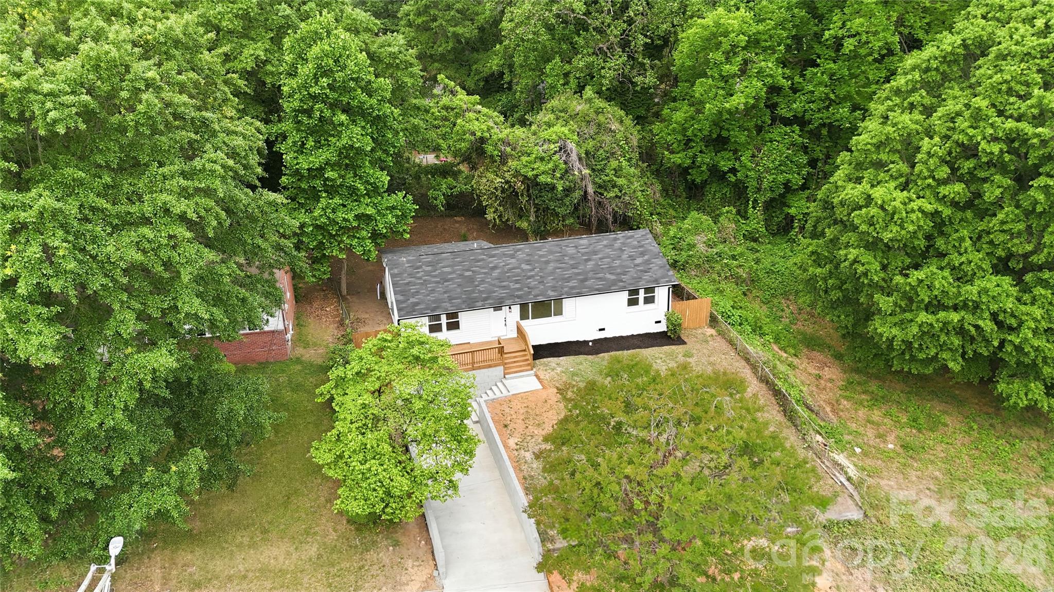 921 Green Circle Drive Property Photo 21