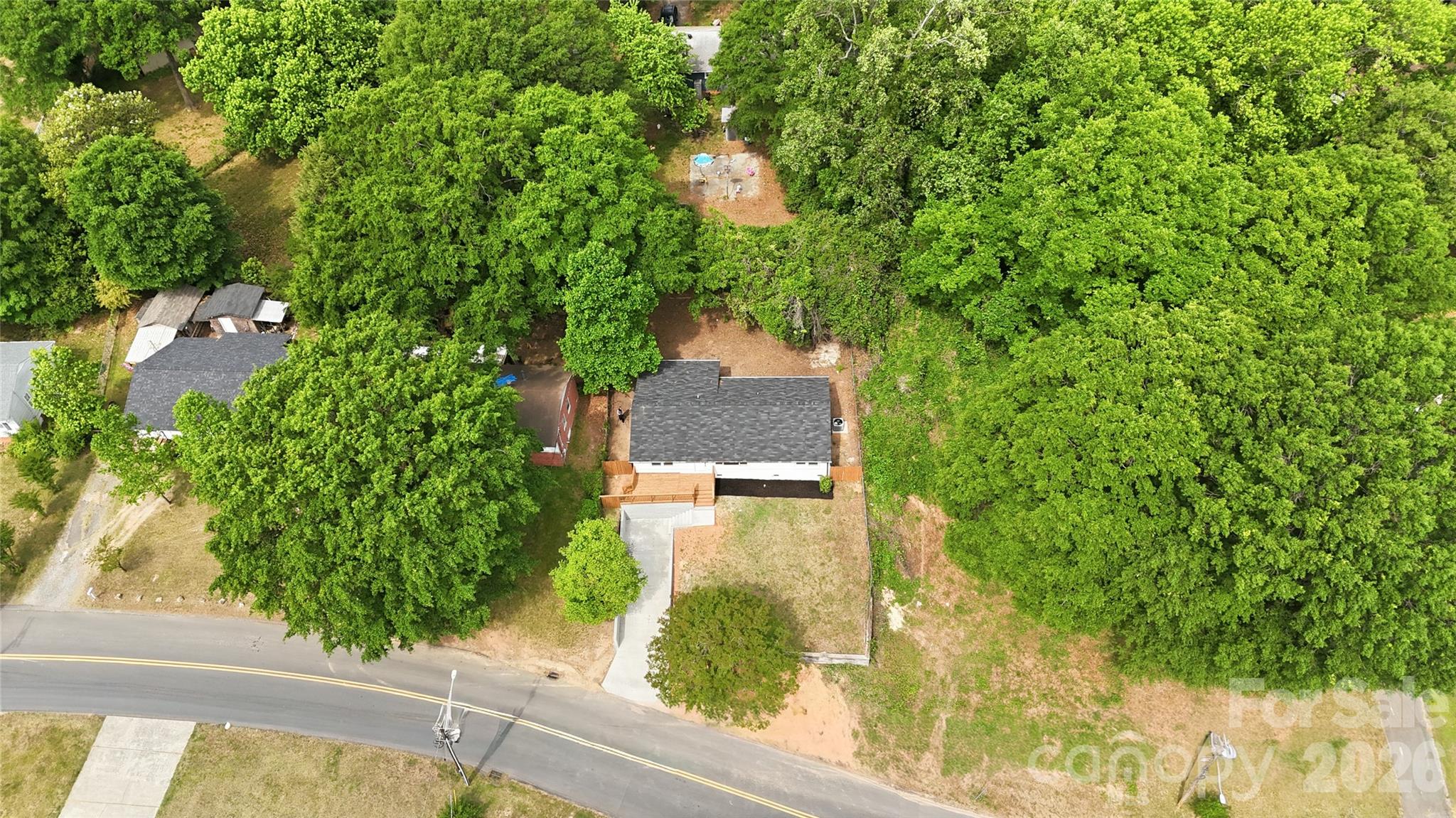 921 Green Circle Drive Property Photo 27