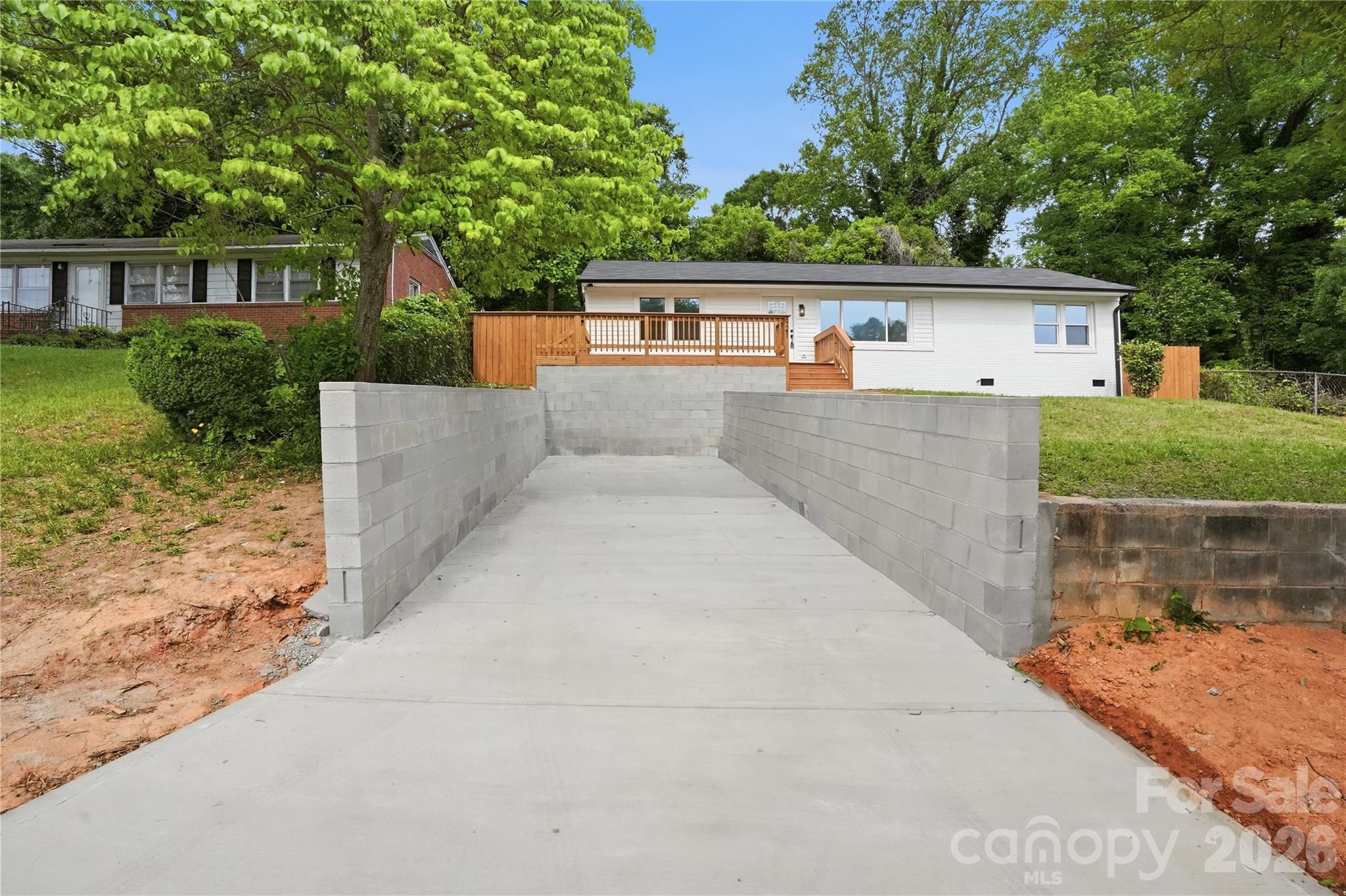 921 Green Circle Drive Property Photo 31