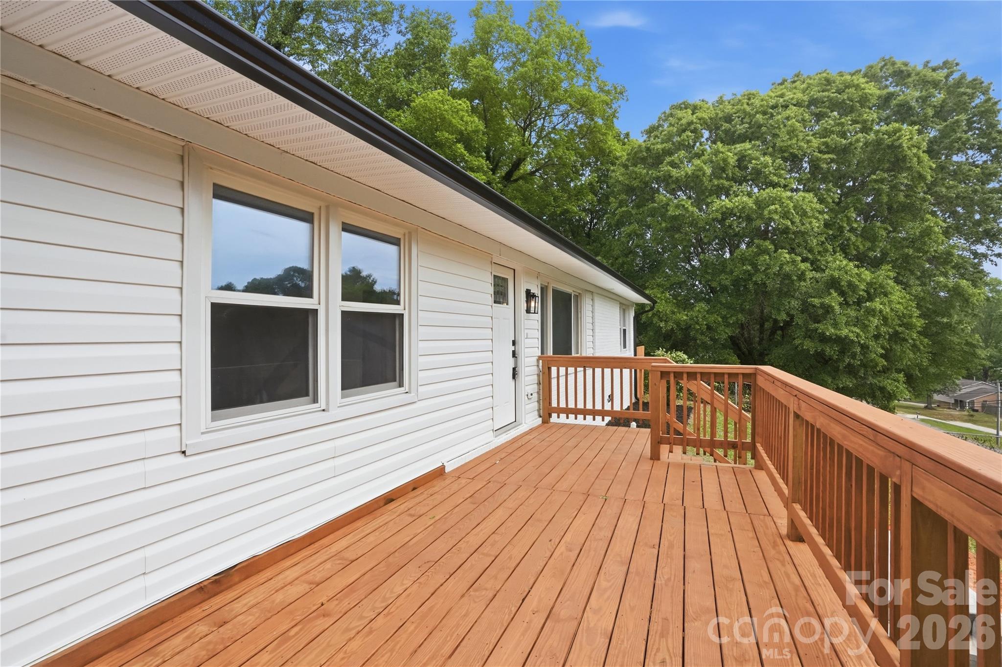 921 Green Circle Drive Property Photo 34