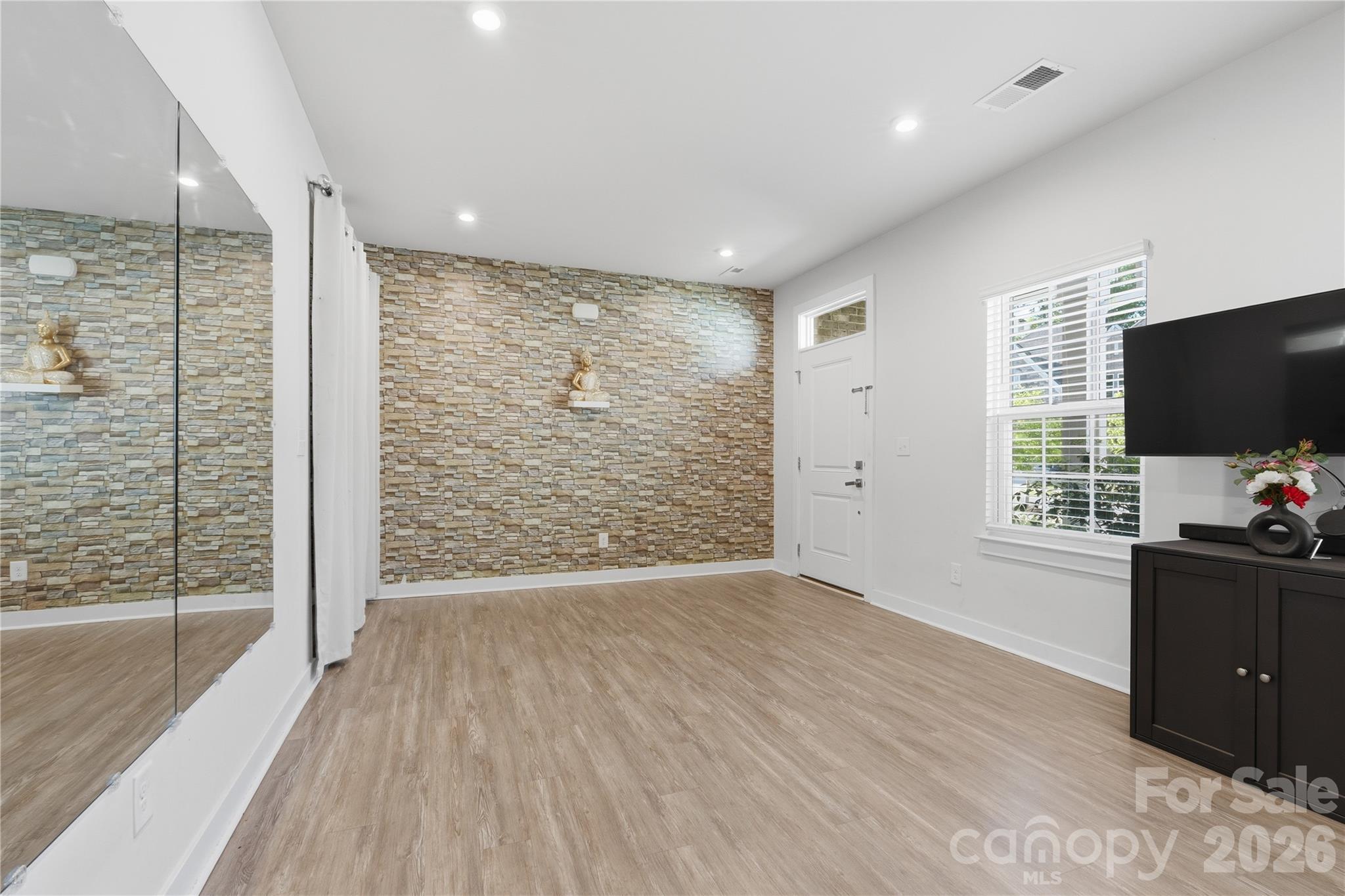 10158 Paper Birch Drive Property Photo 6